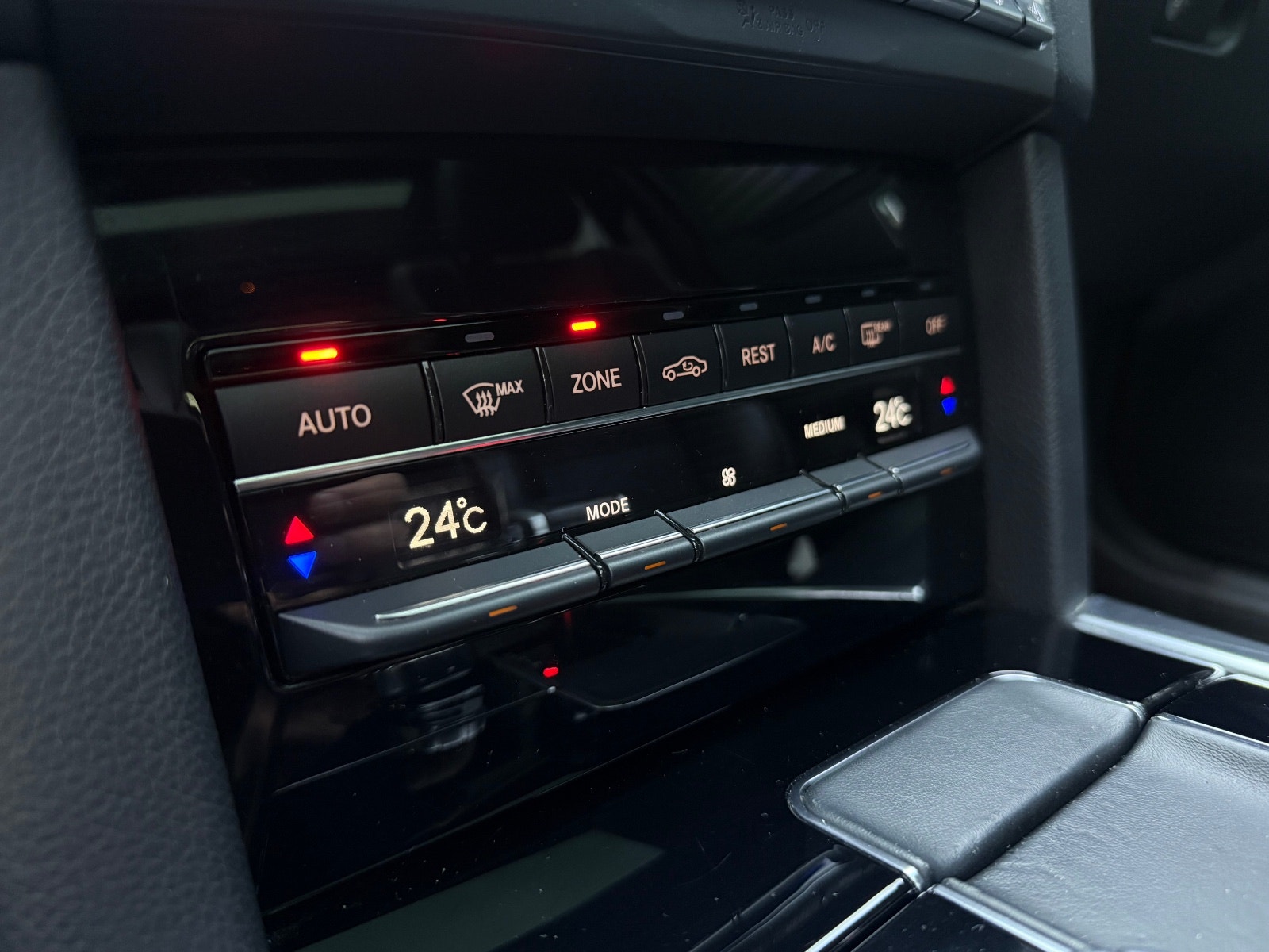 Hovedbilde av Mercedes-Benz E-Klasse