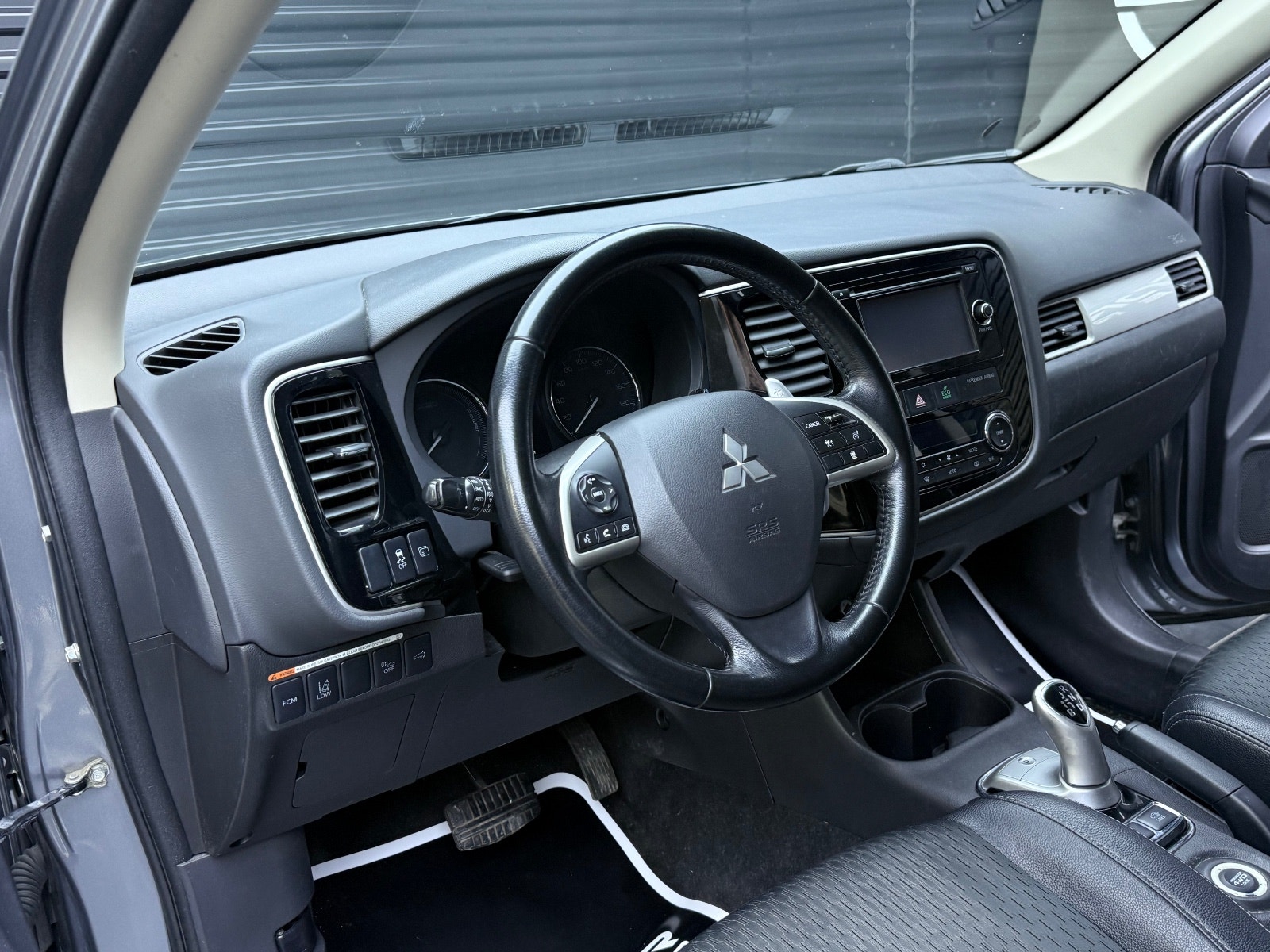 Hovedbilde av Mitsubishi Outlander