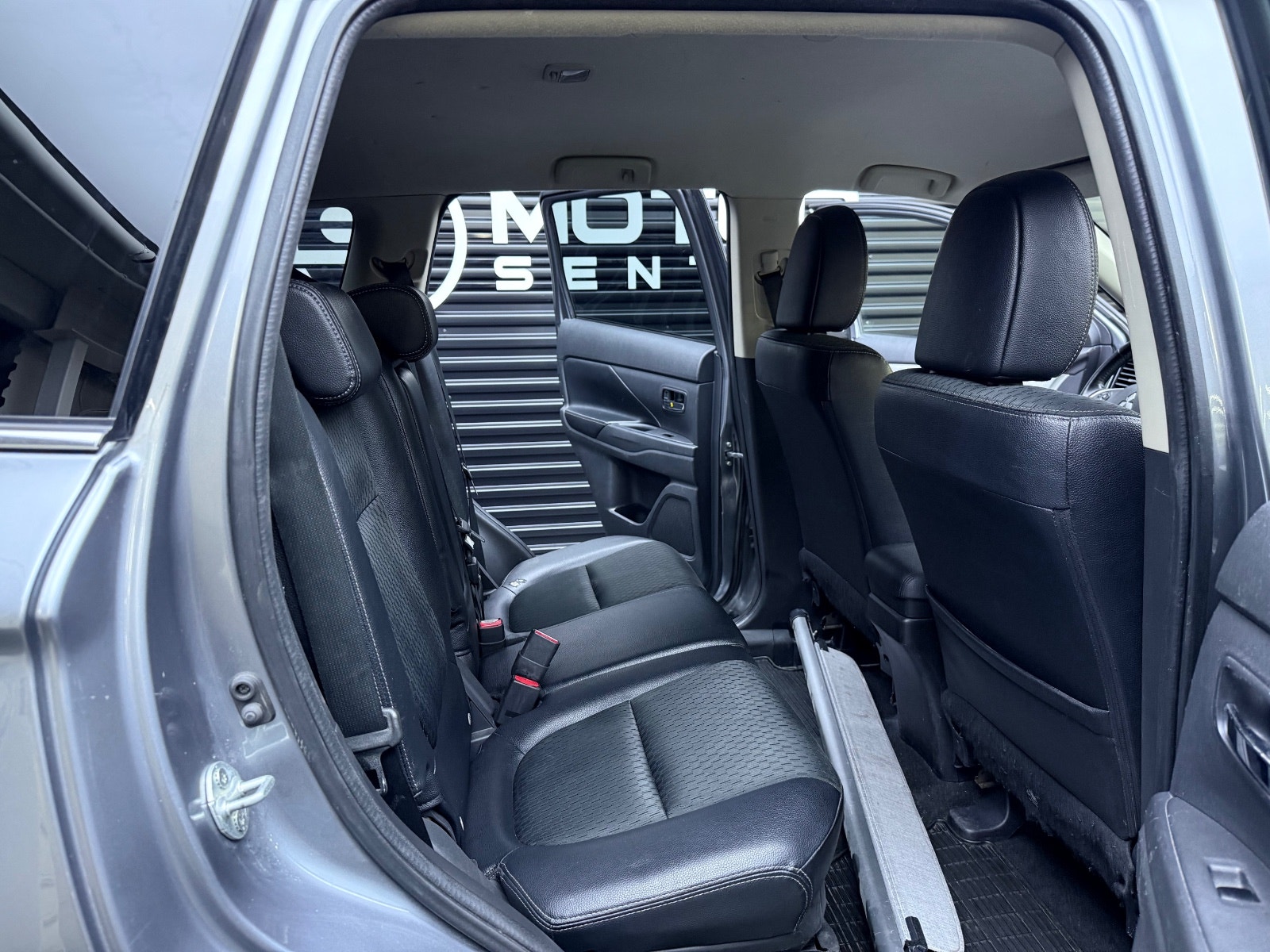 Hovedbilde av Mitsubishi Outlander