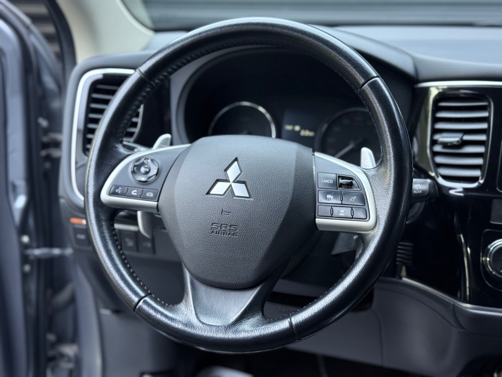 Hovedbilde av Mitsubishi Outlander