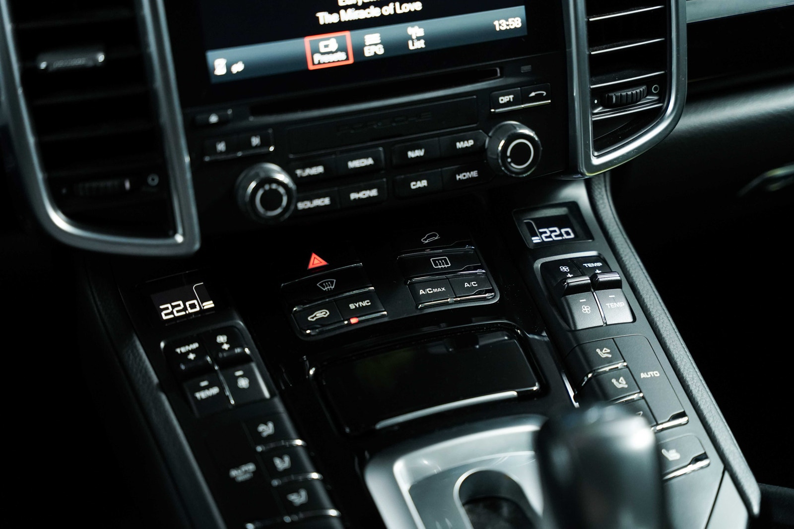 Hovedbilde av Porsche Cayenne