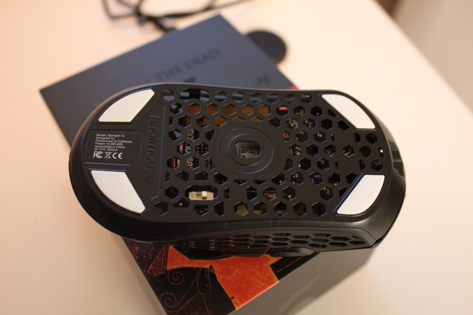 Finalmouse Starlight-12 Hades | FINN-torget