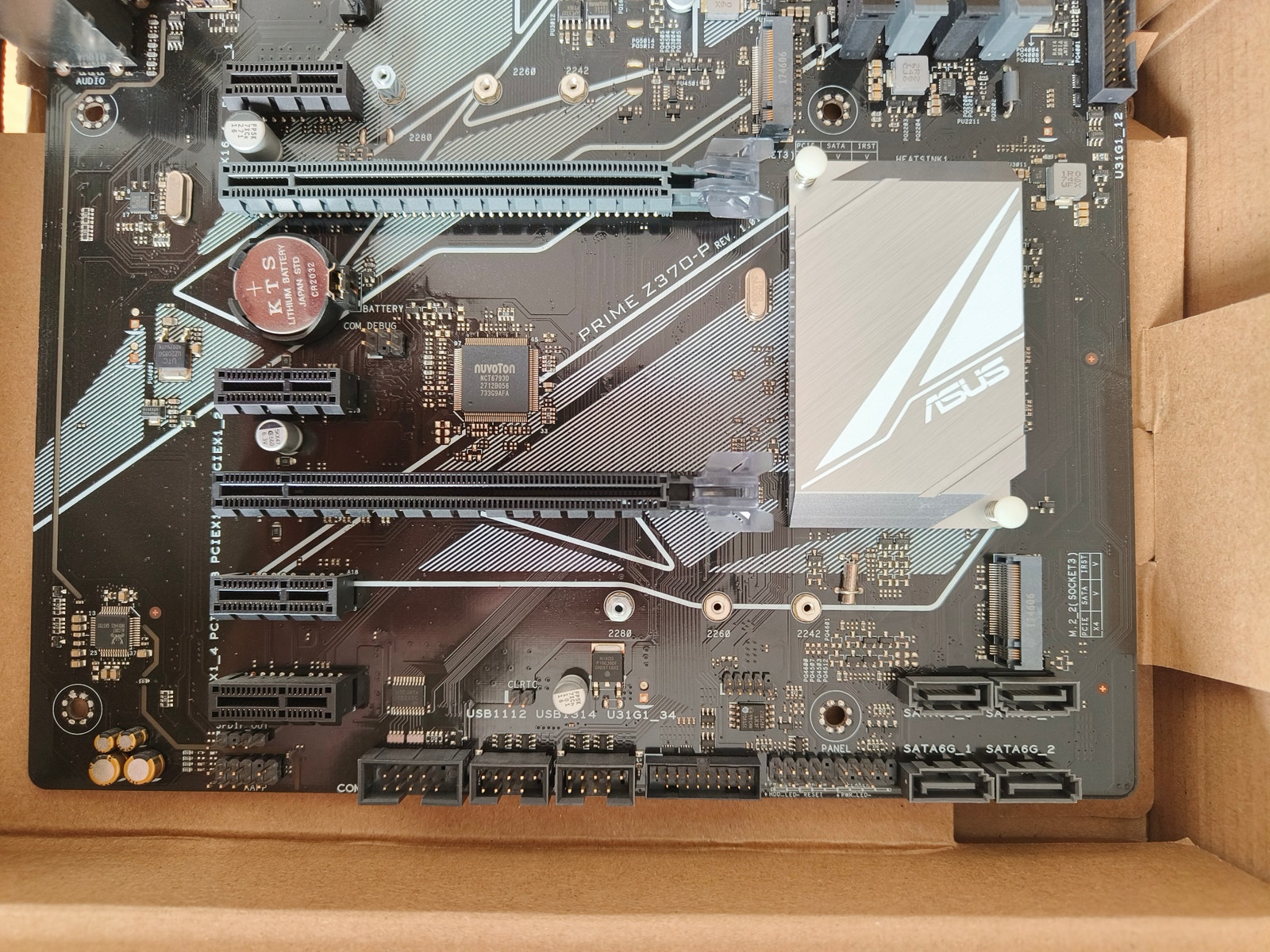 Intel Core i7‑8700 prosessor med Asus Prime Z370-P og Cooler