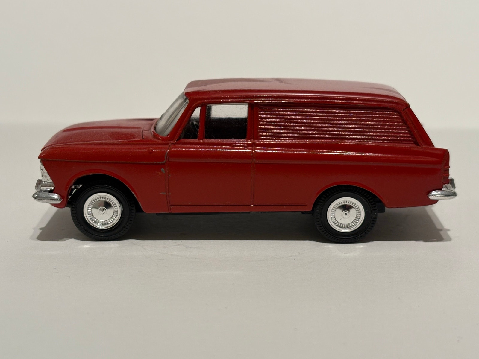 NOVOEXPORT 1/43 MOSKVITCH 426 Aeroport A3 Cccp Urss 1982 EUR 60,00