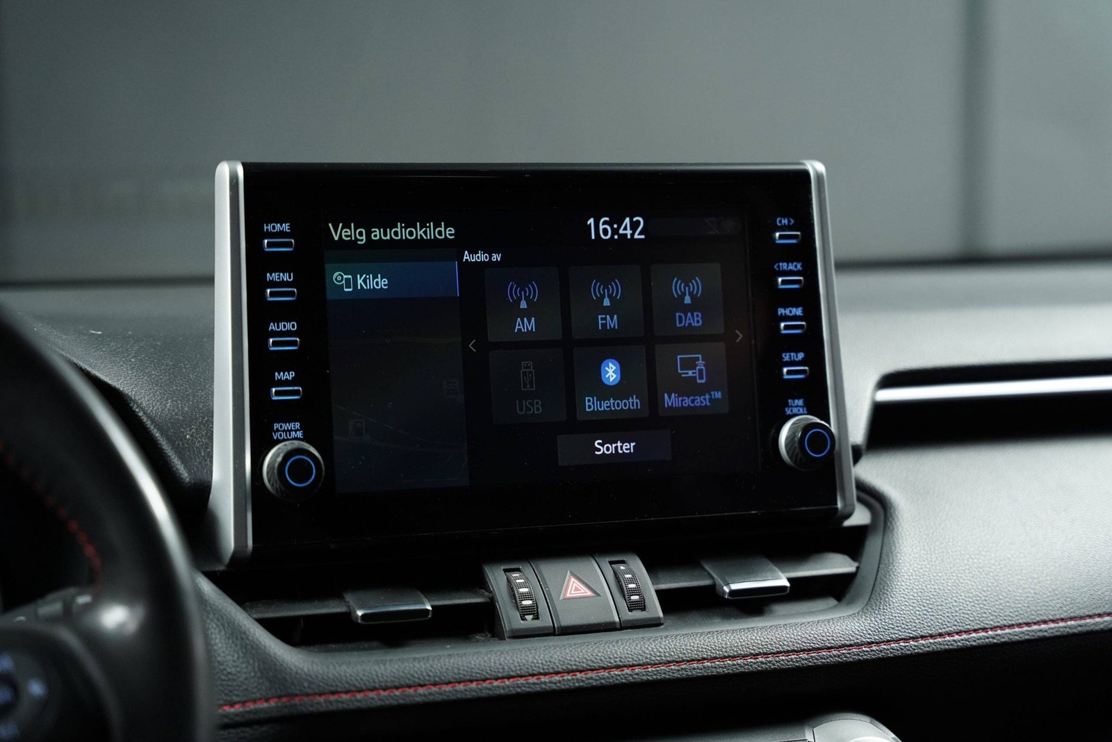 Hovedbilde av Toyota RAV4