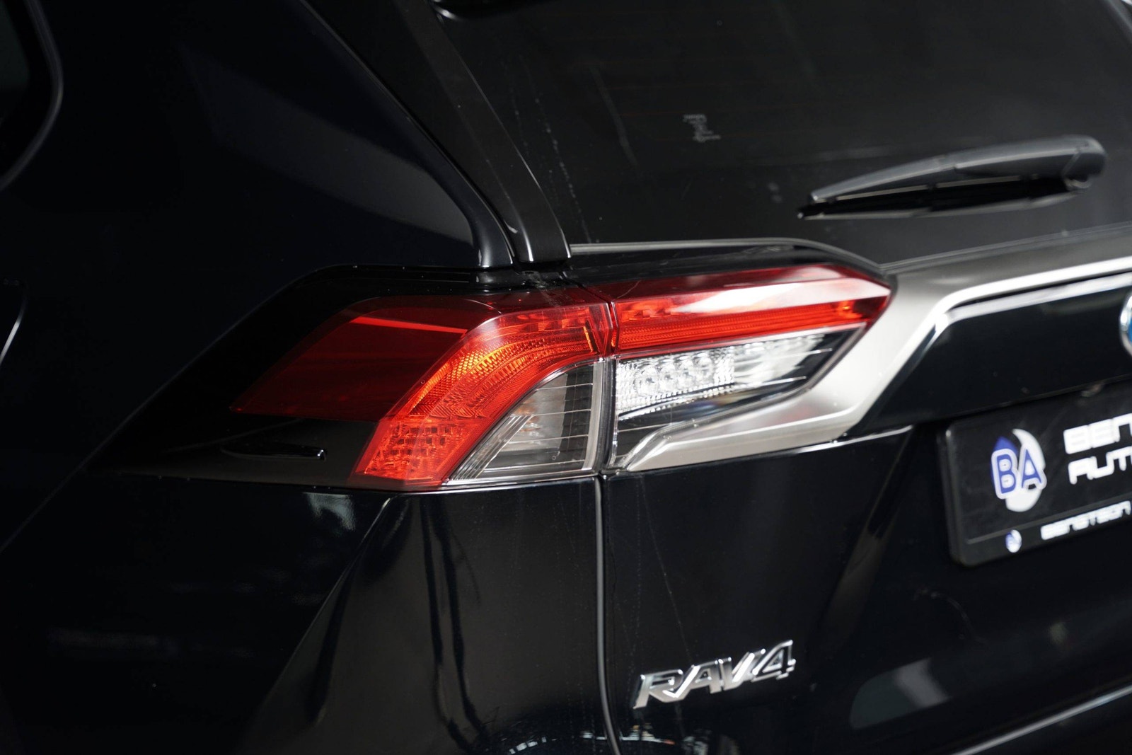 Hovedbilde av Toyota RAV4