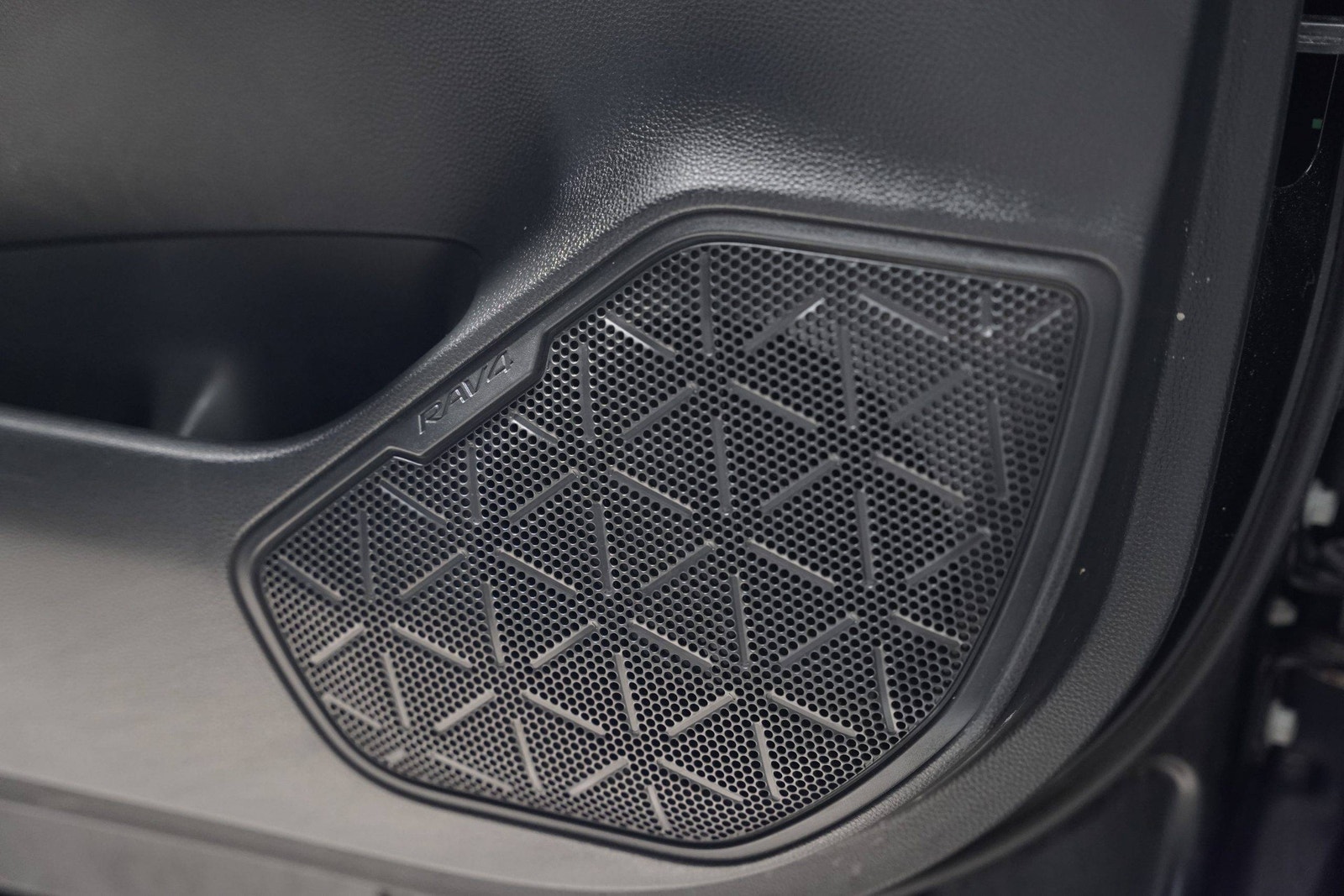 Hovedbilde av Toyota RAV4