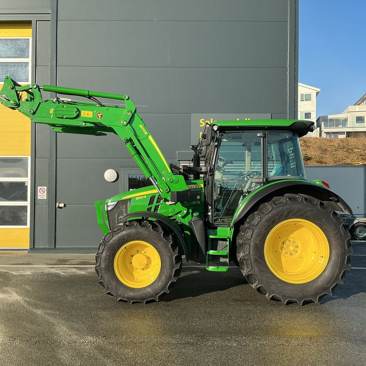 John Deere 5100R (2017)