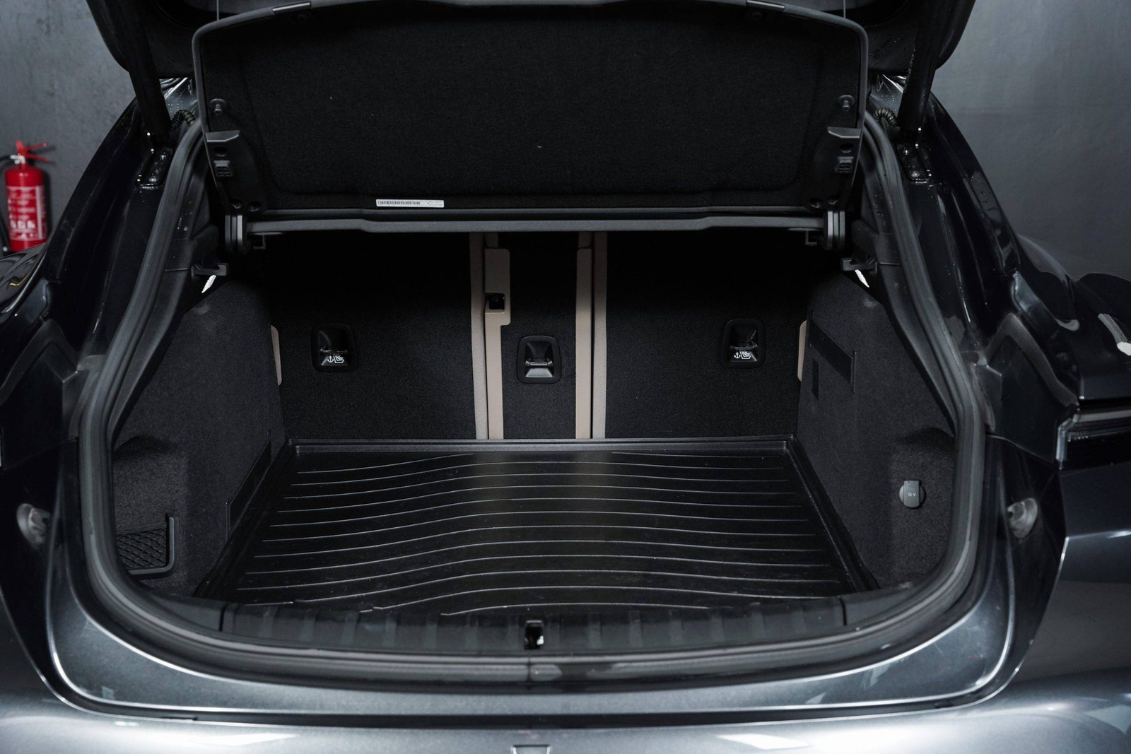 Hovedbilde av Porsche Taycan Cross Turismo