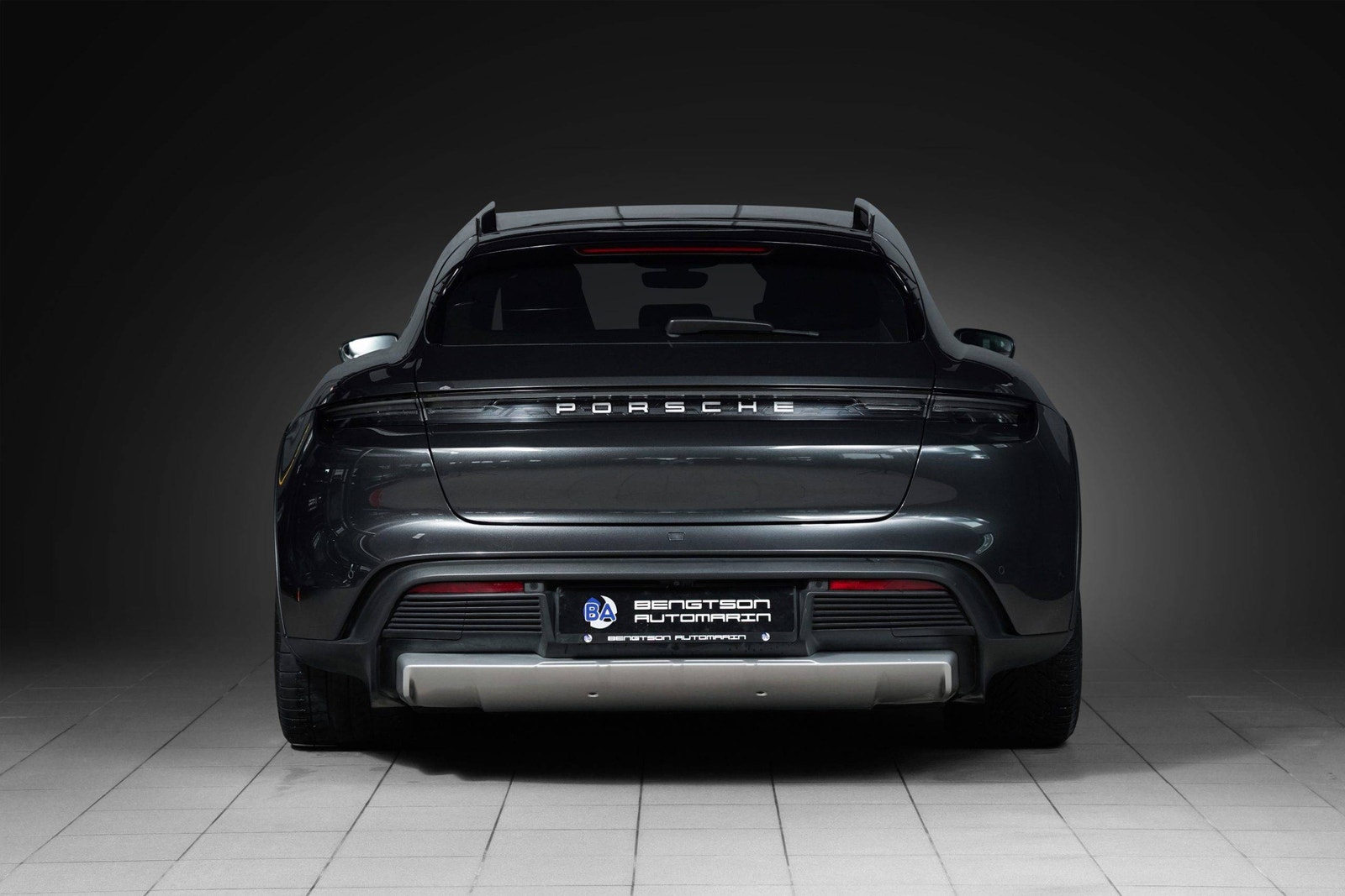 Hovedbilde av Porsche Taycan Cross Turismo