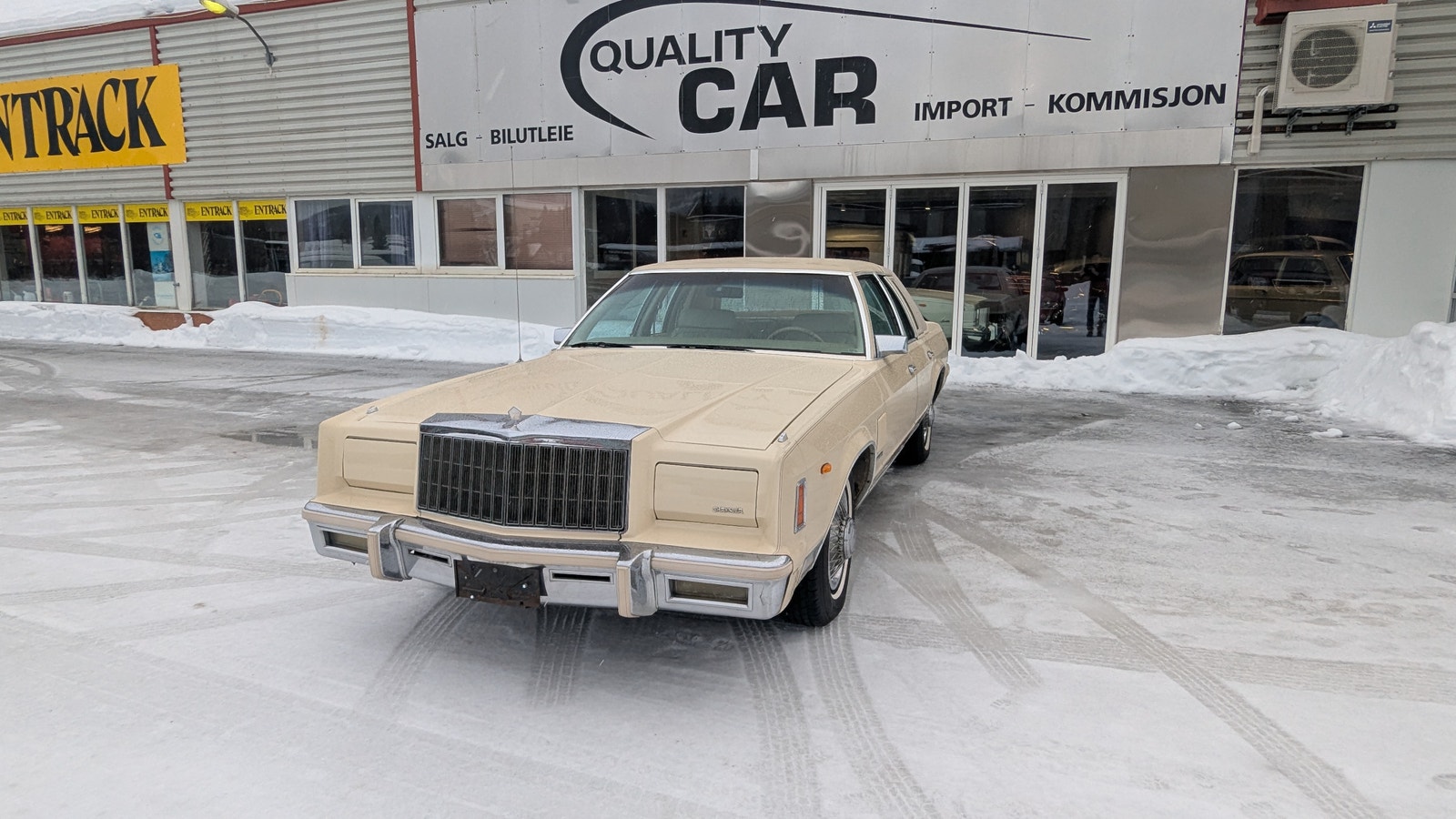 Brukt Chrysler New Yorker 5.9