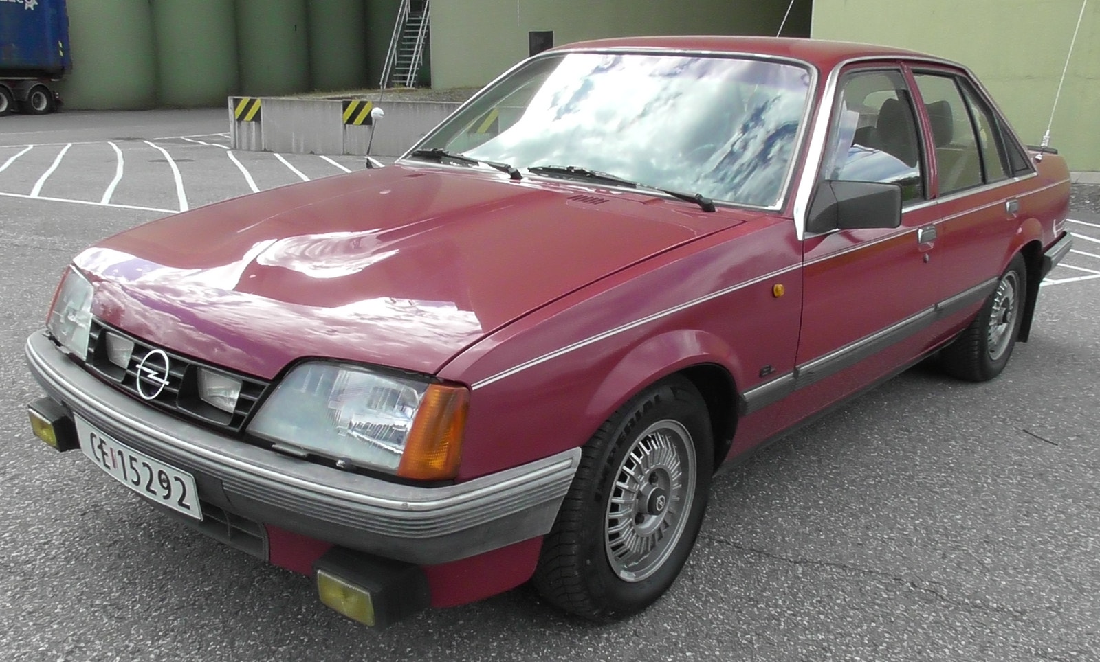 Brukt Opel Rekord 2.3