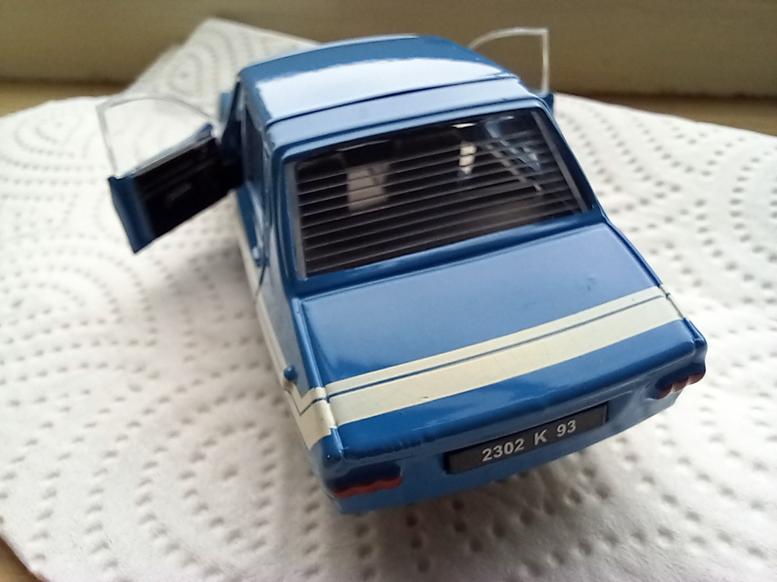 Pilen Renault 12 Miniature Ancienne - Collection Voiture De Sport Diecast - France