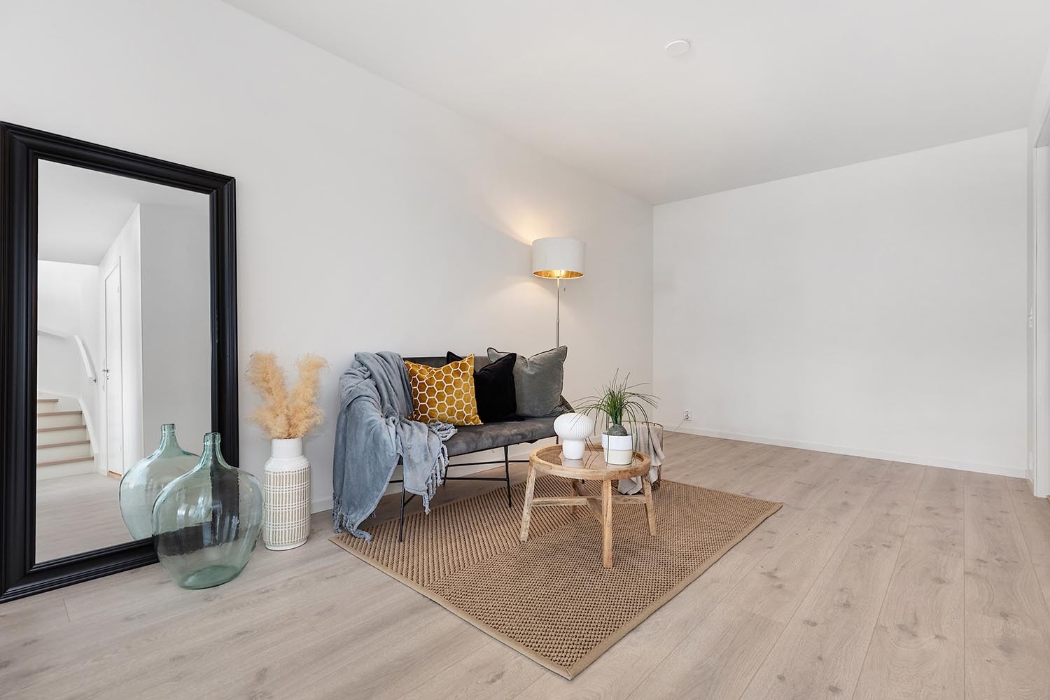 Gang/multirom i underetasje.