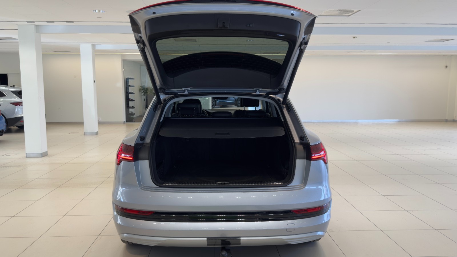 Hovedbilde av Audi e-tron