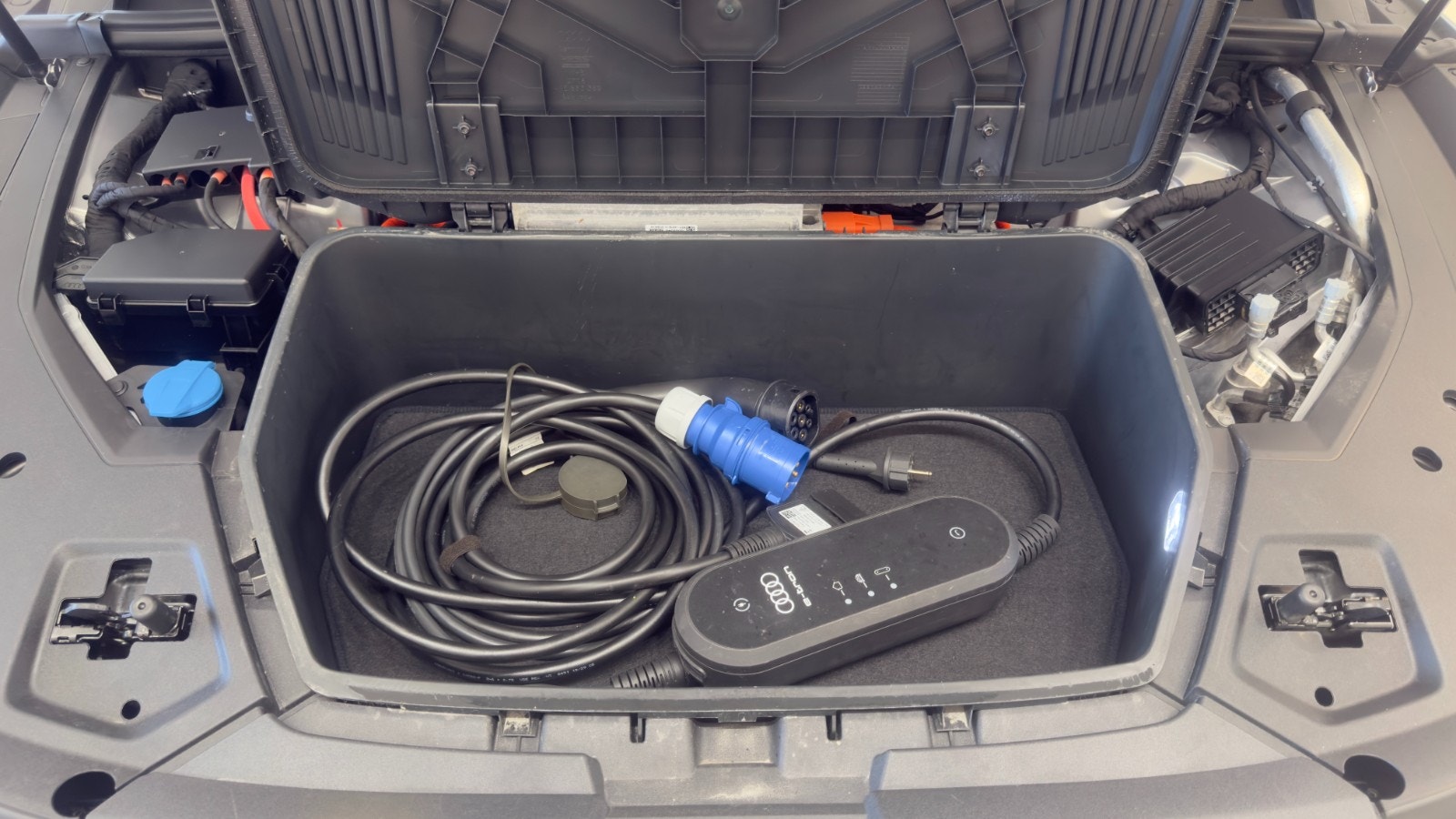 Hovedbilde av Audi e-tron