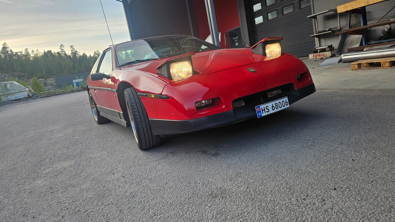 Brukt Pontiac Fiero 2.8