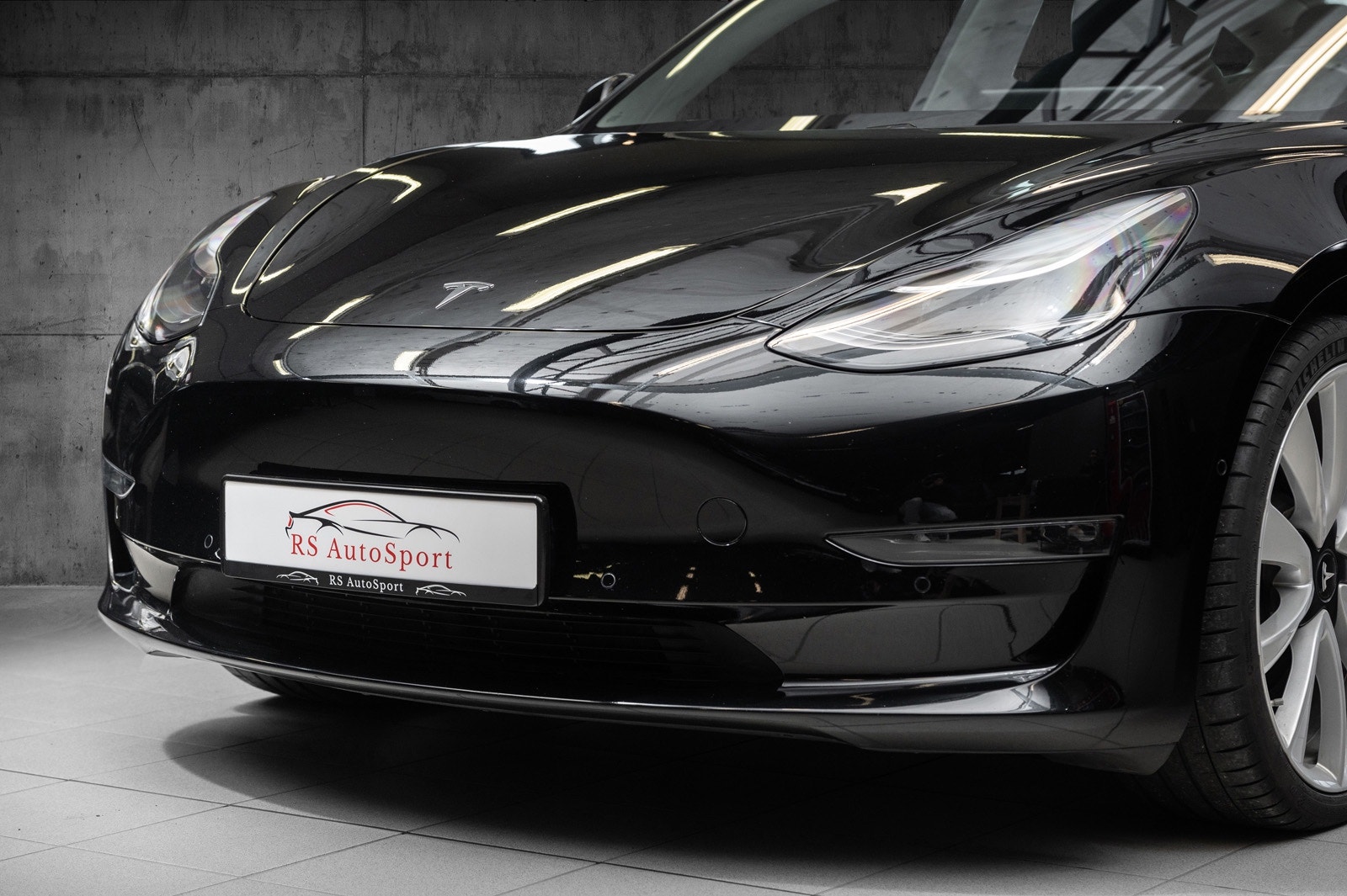 Hovedbilde av Tesla Model 3