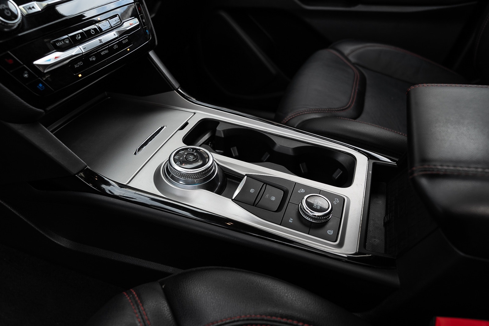 Hovedbilde av Ford Explorer