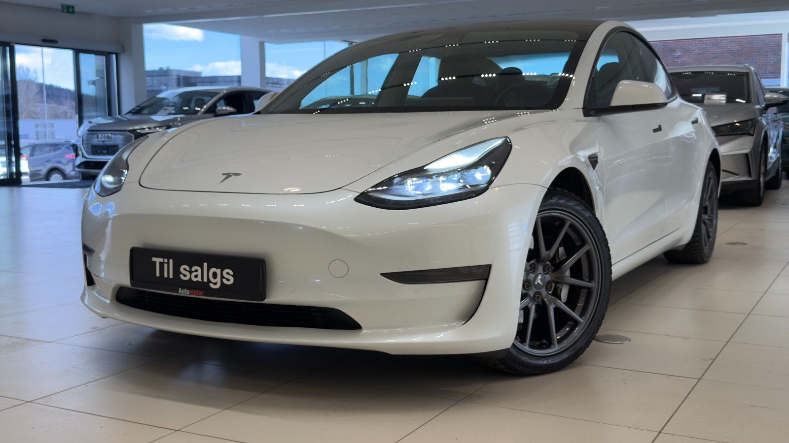 Hovedbilde av Tesla Model 3