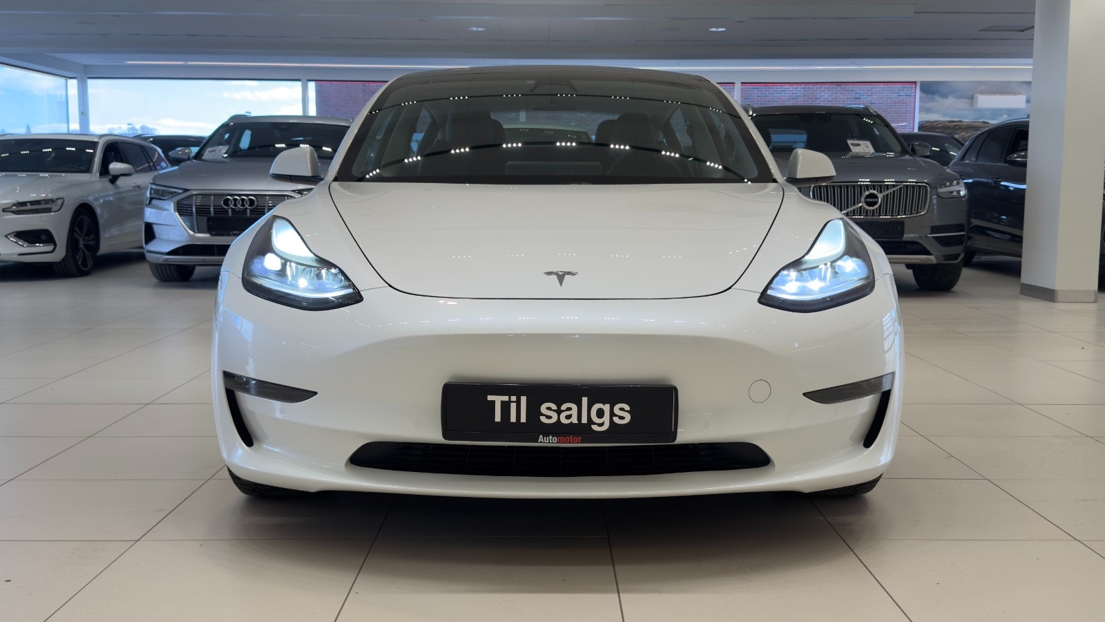 Hovedbilde av Tesla Model 3