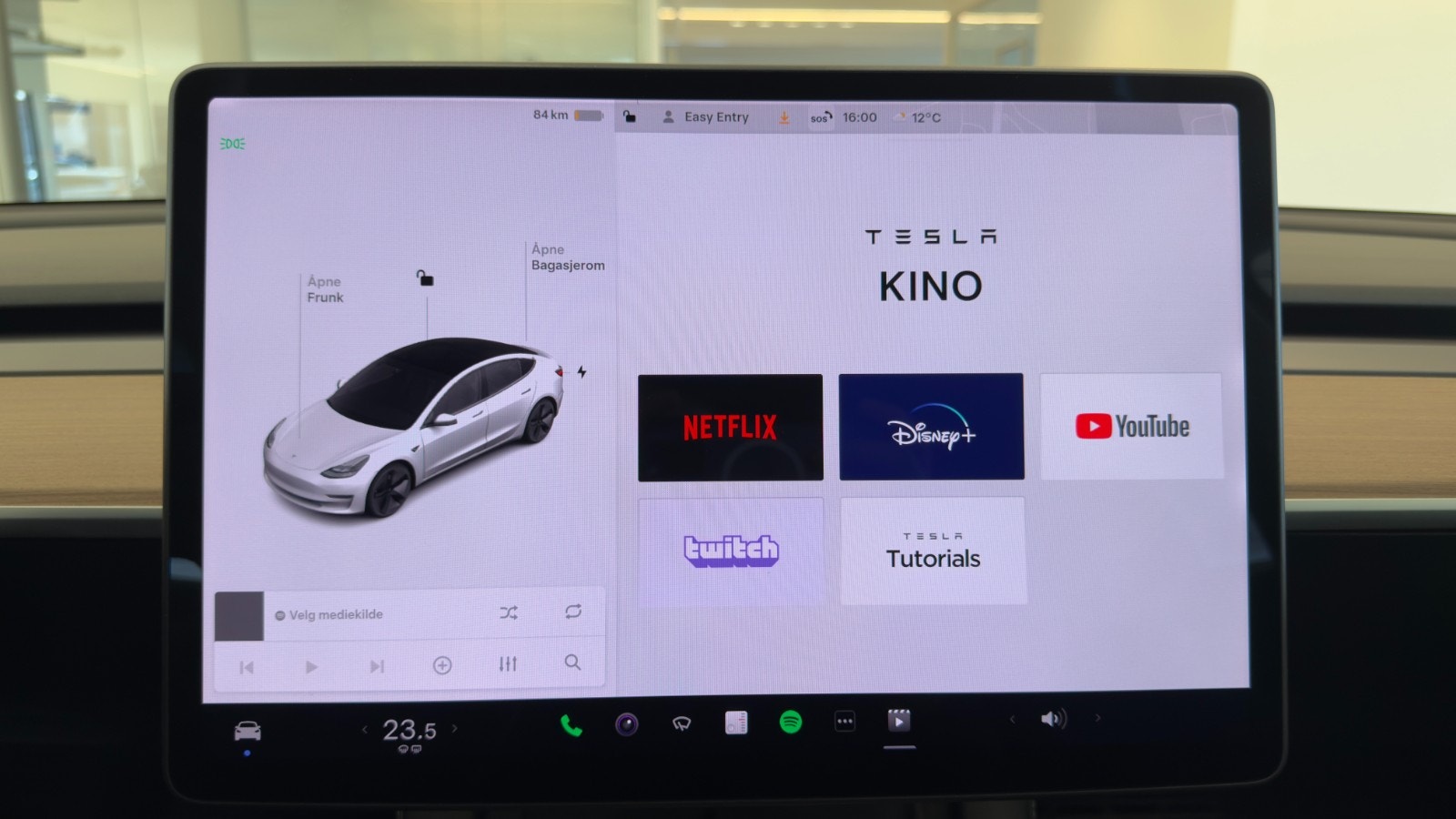 Hovedbilde av Tesla Model 3
