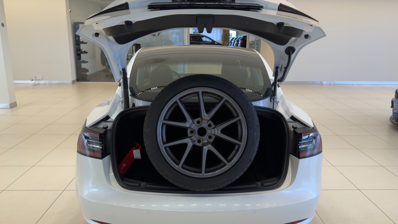 Hovedbilde av Tesla Model 3