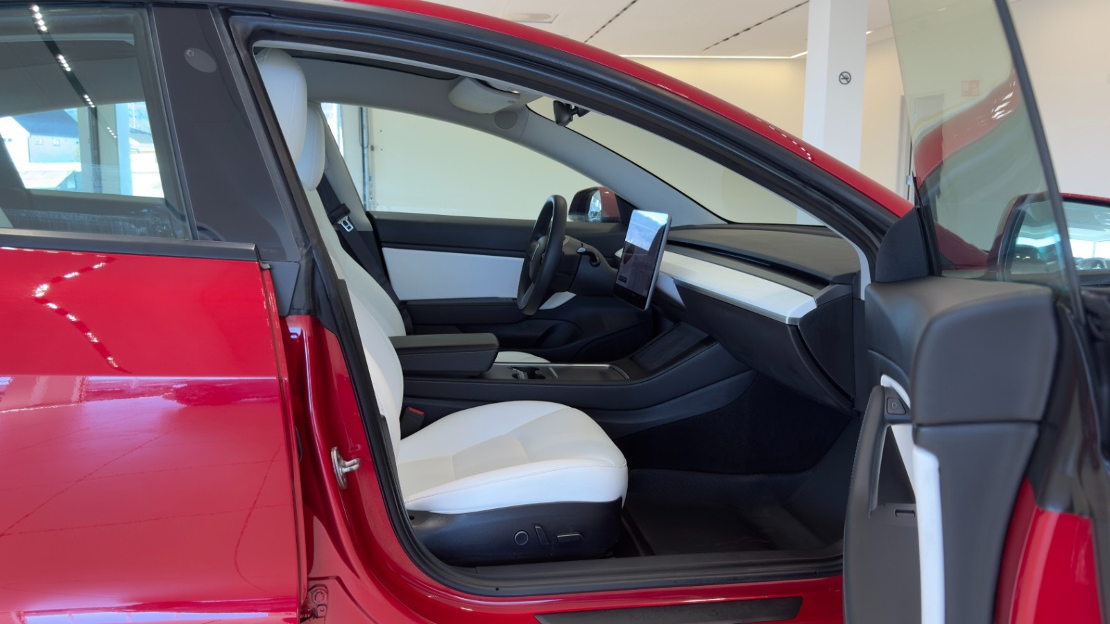 Hovedbilde av Tesla Model 3