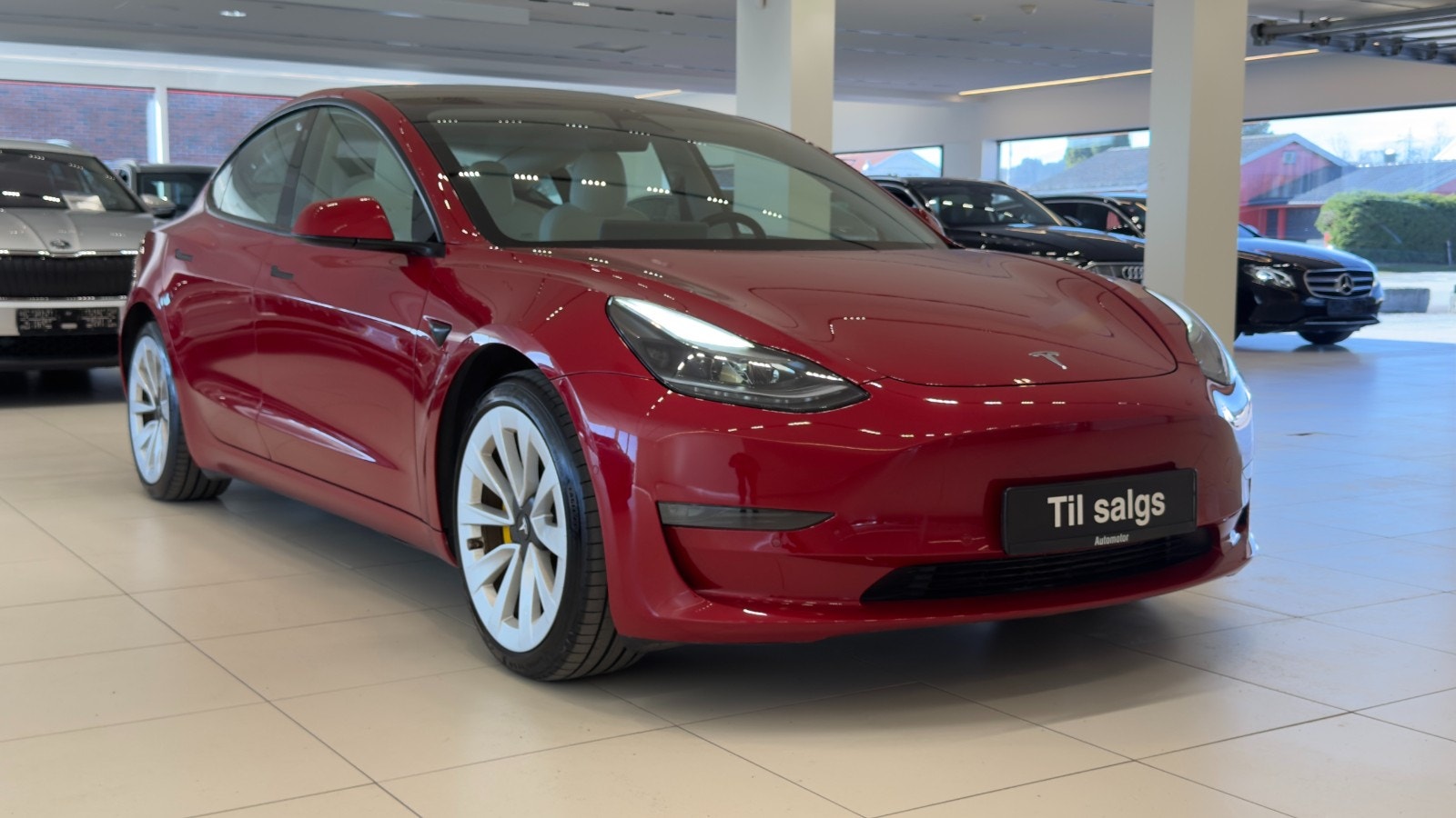 Hovedbilde av Tesla Model 3