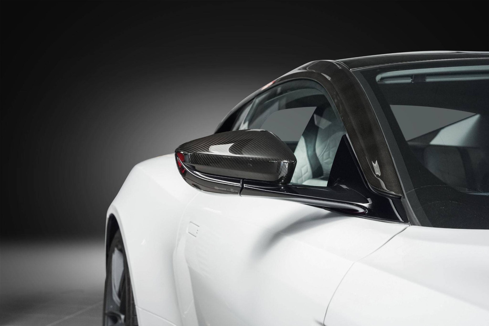 Hovedbilde av Aston Martin DBS Superleggera