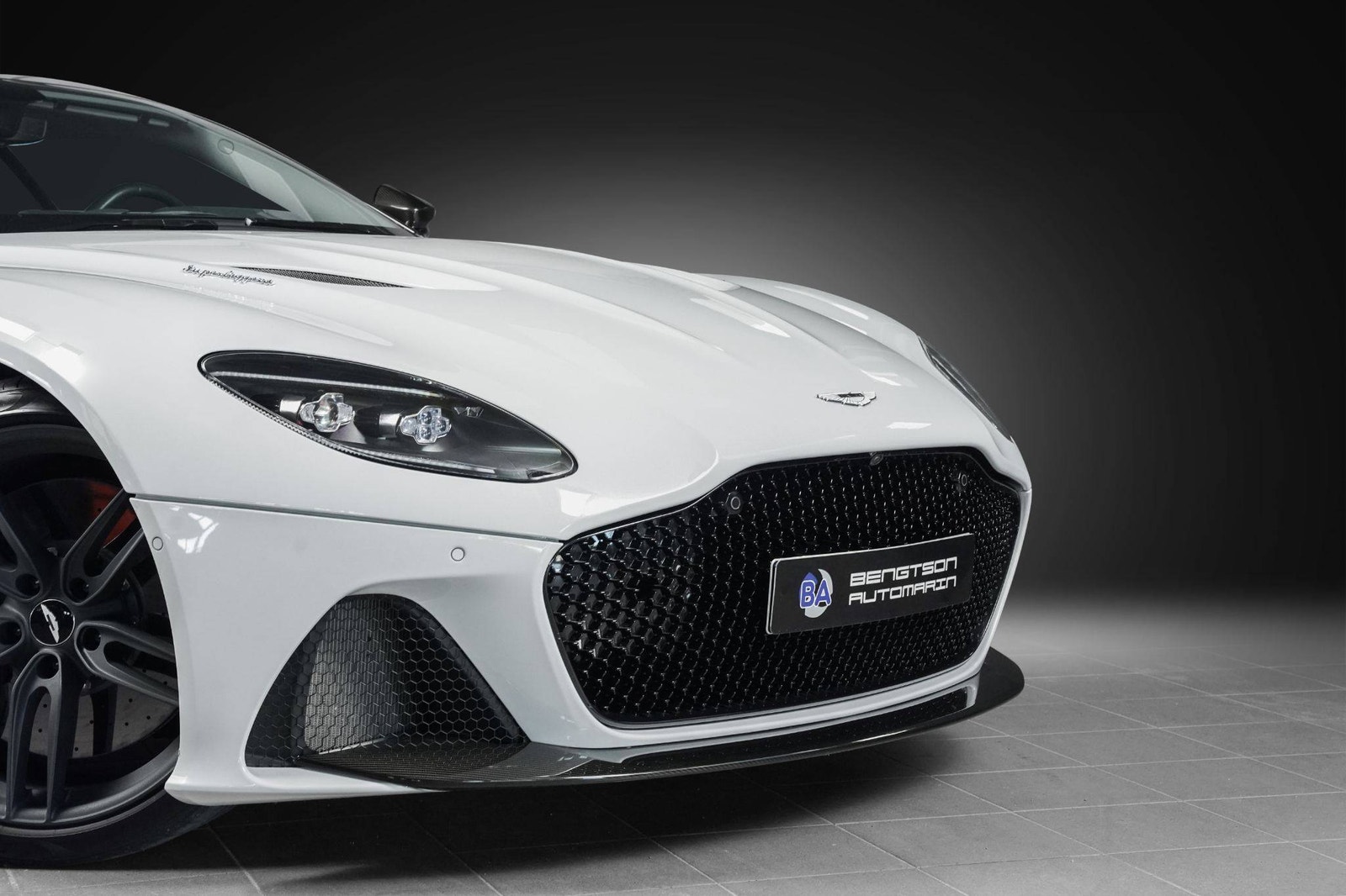 Hovedbilde av Aston Martin DBS Superleggera