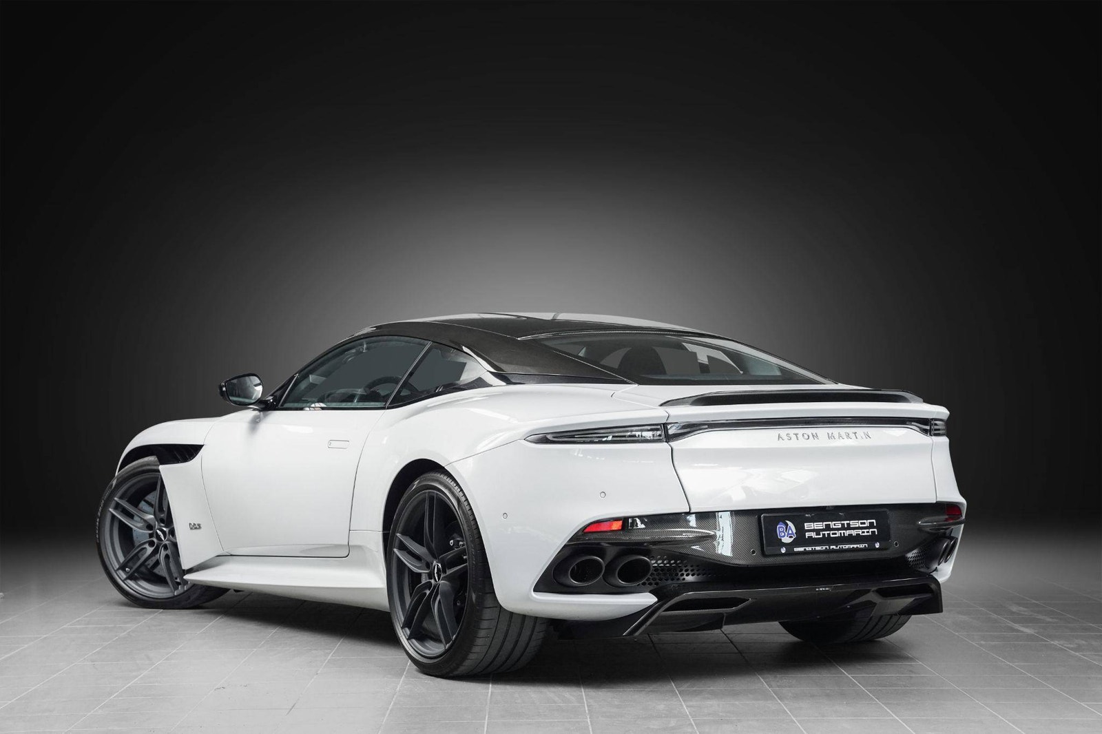 Hovedbilde av Aston Martin DBS Superleggera