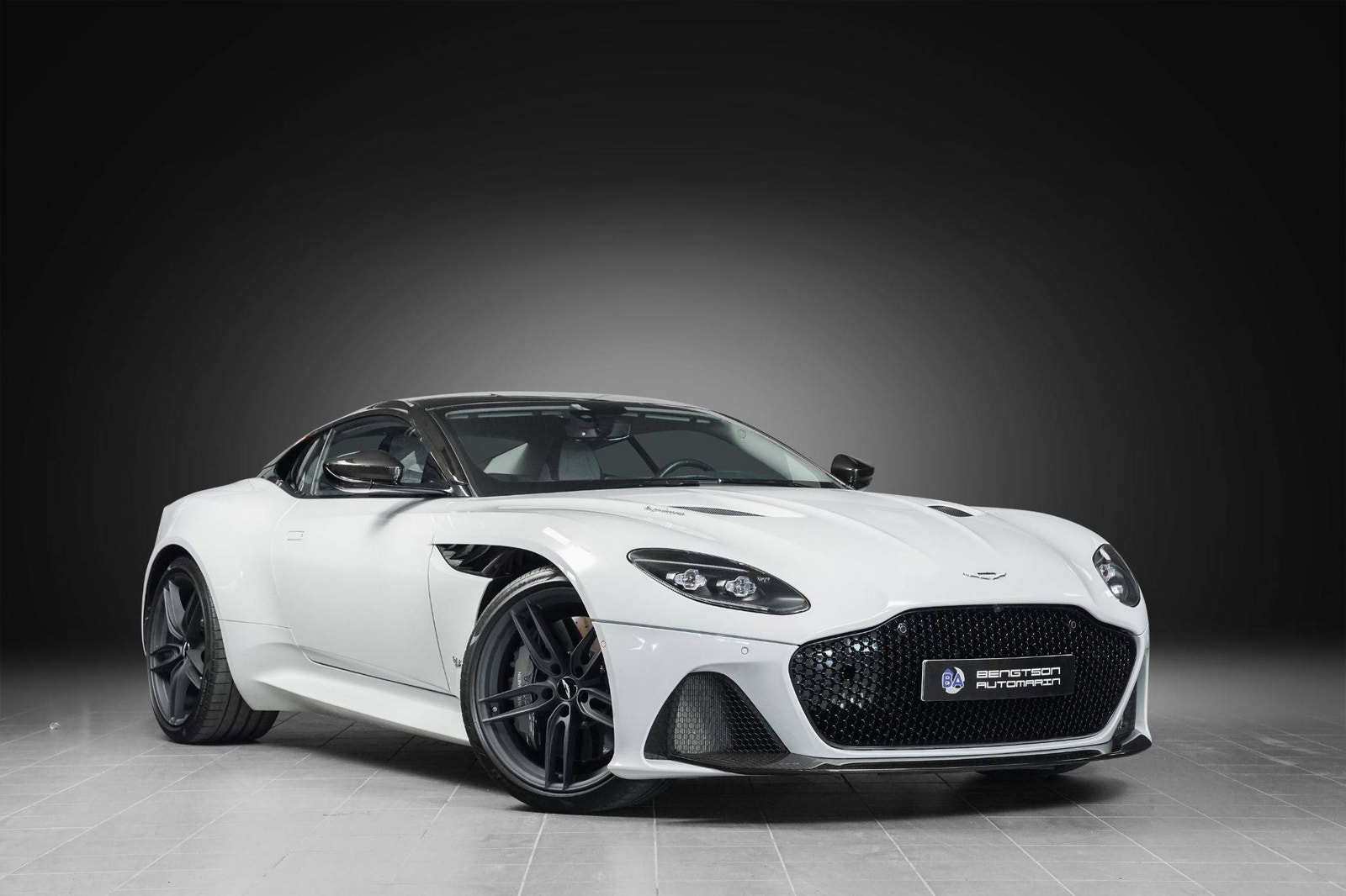 Hovedbilde av Aston Martin DBS Superleggera