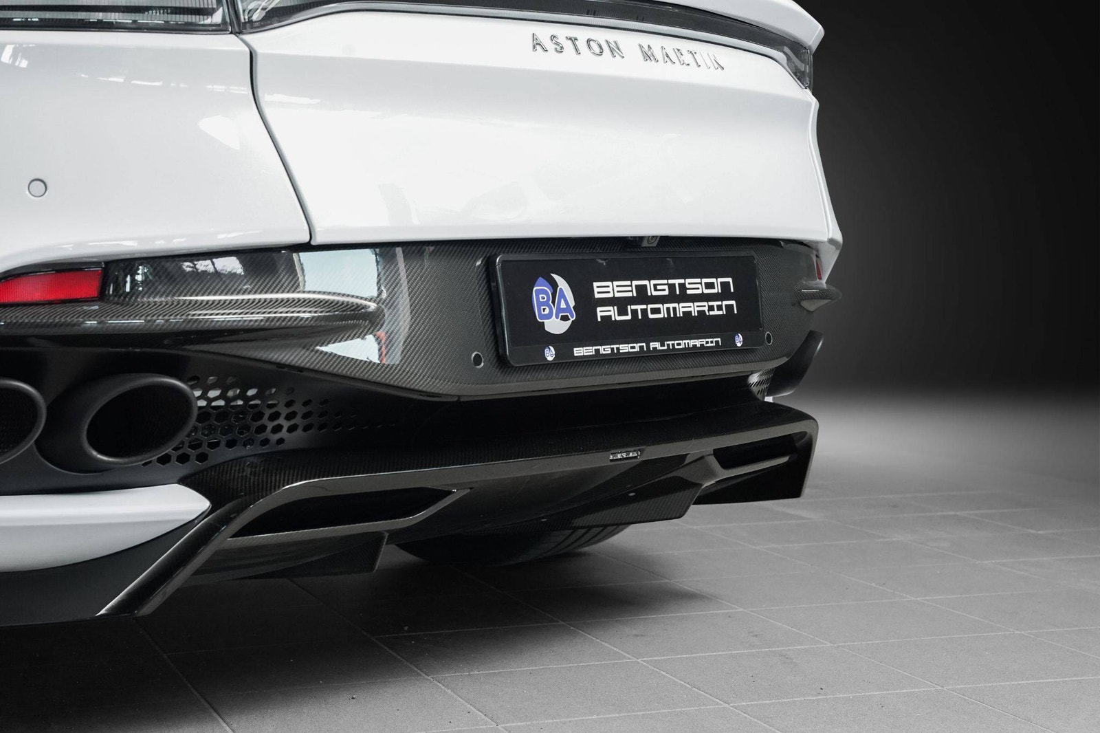 Hovedbilde av Aston Martin DBS Superleggera