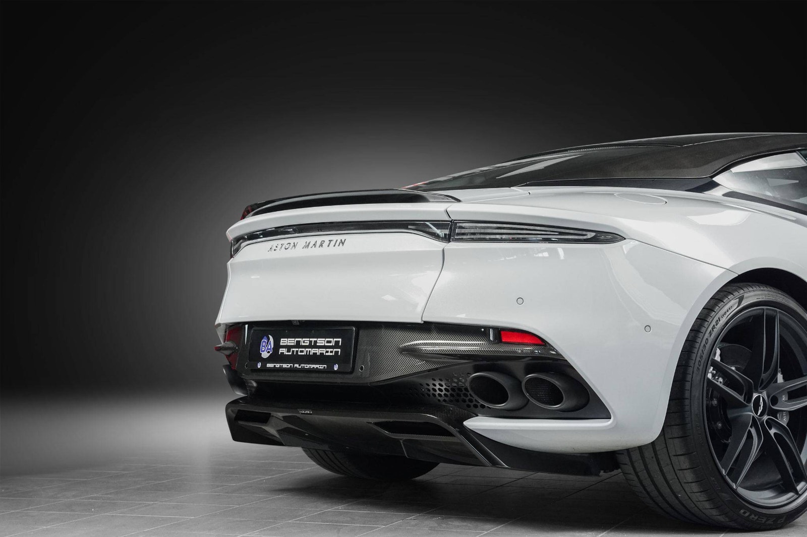 Hovedbilde av Aston Martin DBS Superleggera