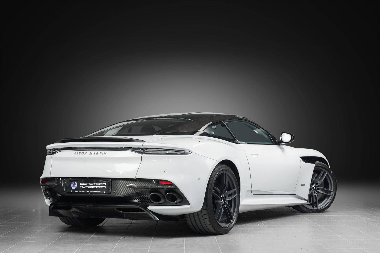 Hovedbilde av Aston Martin DBS Superleggera