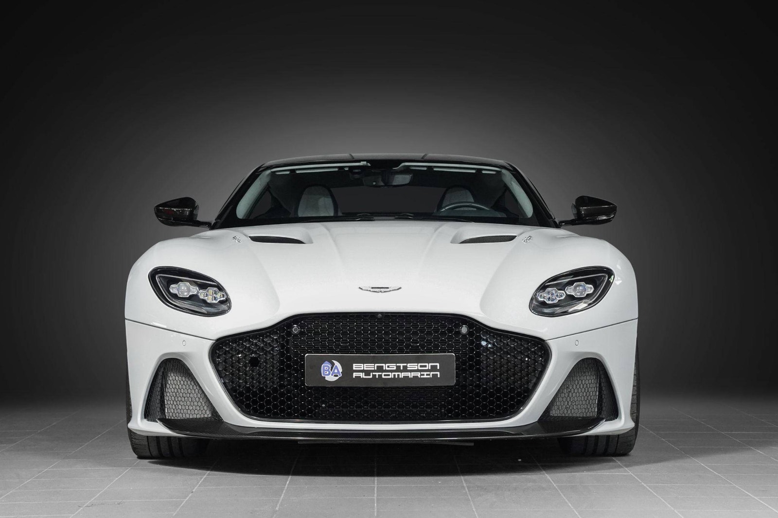 Hovedbilde av Aston Martin DBS Superleggera