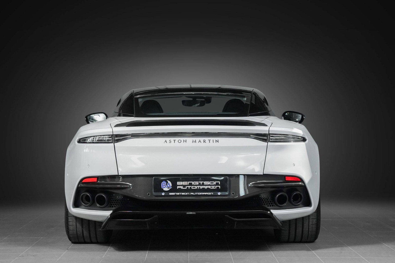 Hovedbilde av Aston Martin DBS Superleggera