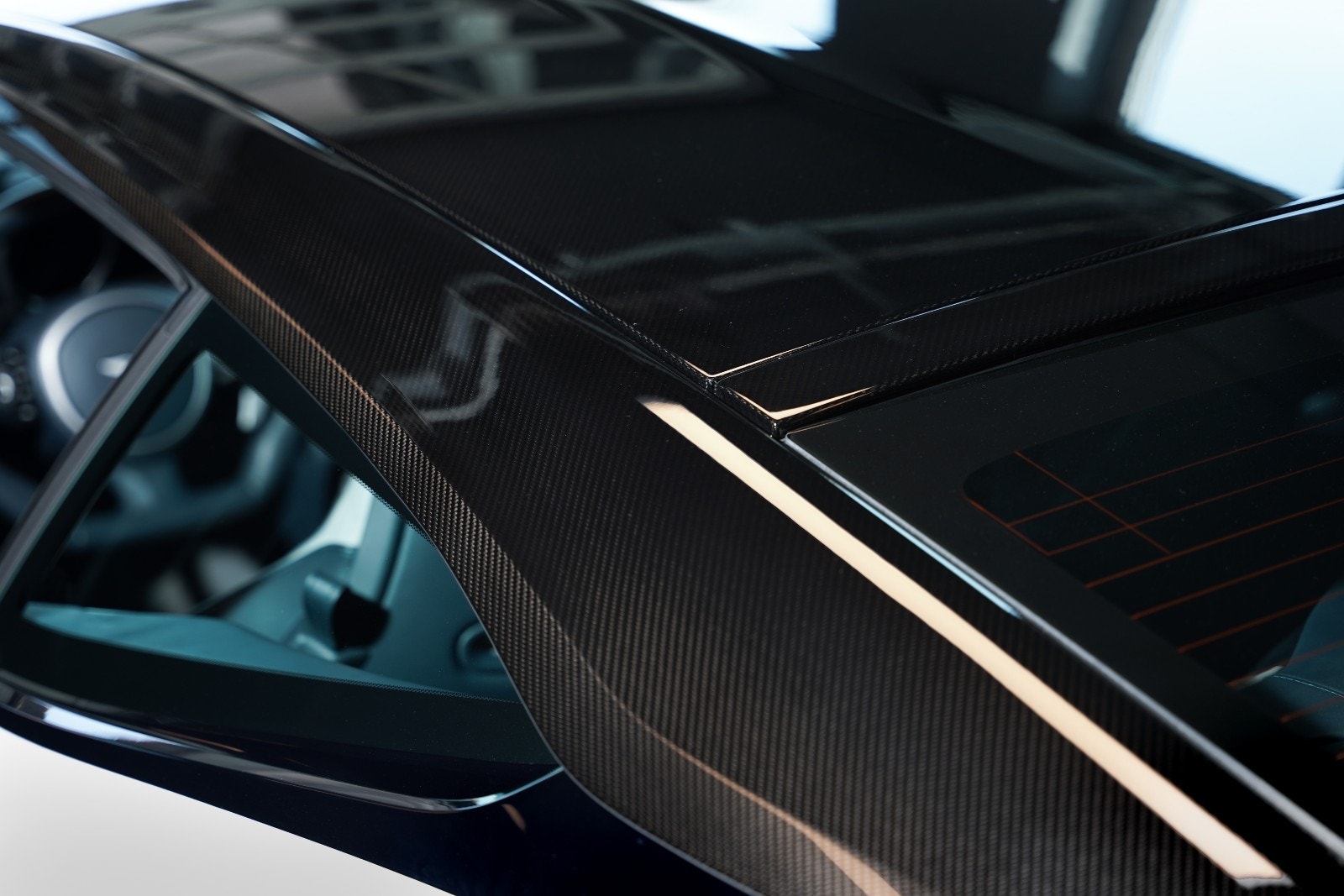 Hovedbilde av Aston Martin DBS Superleggera