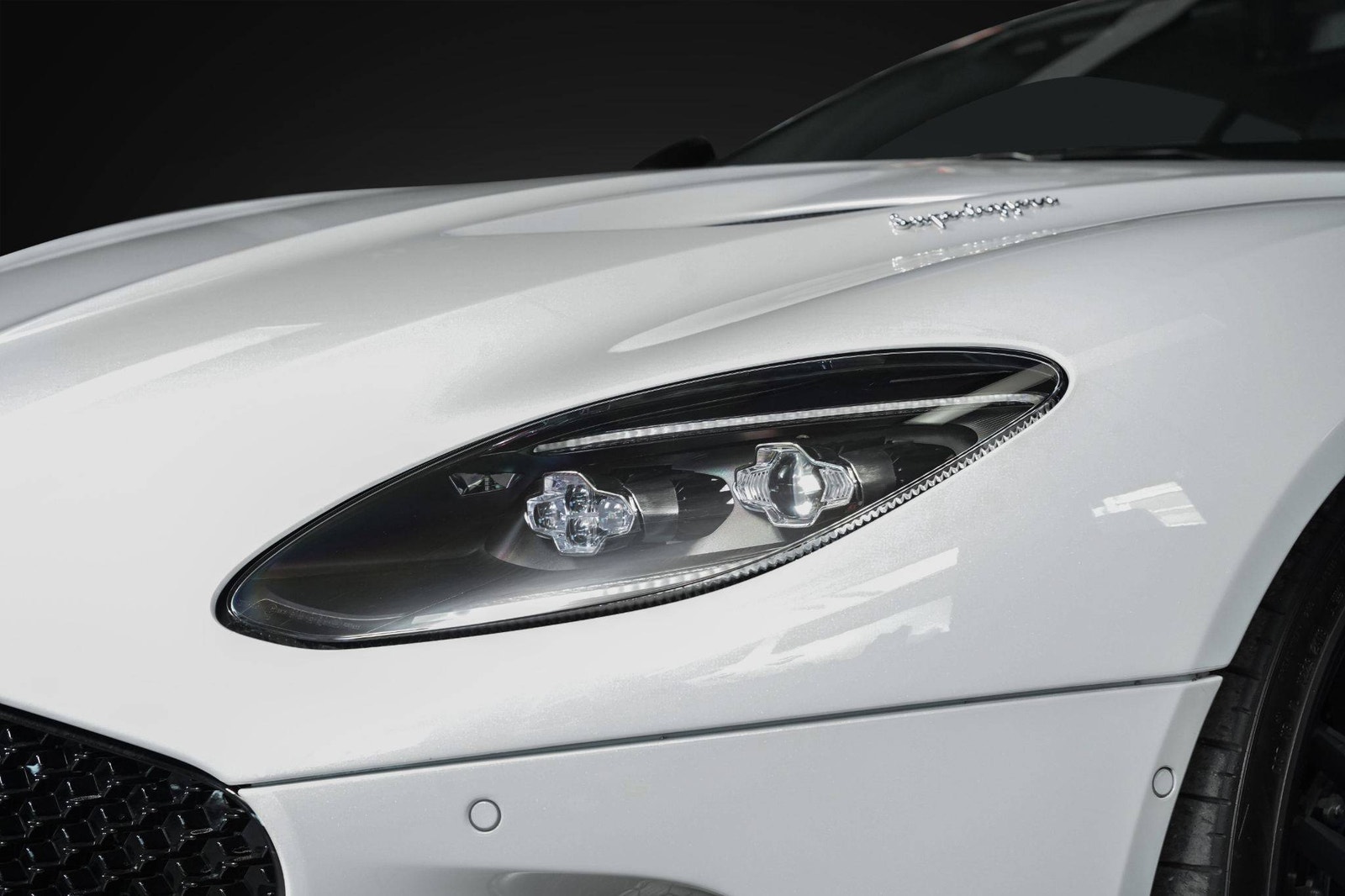 Hovedbilde av Aston Martin DBS Superleggera
