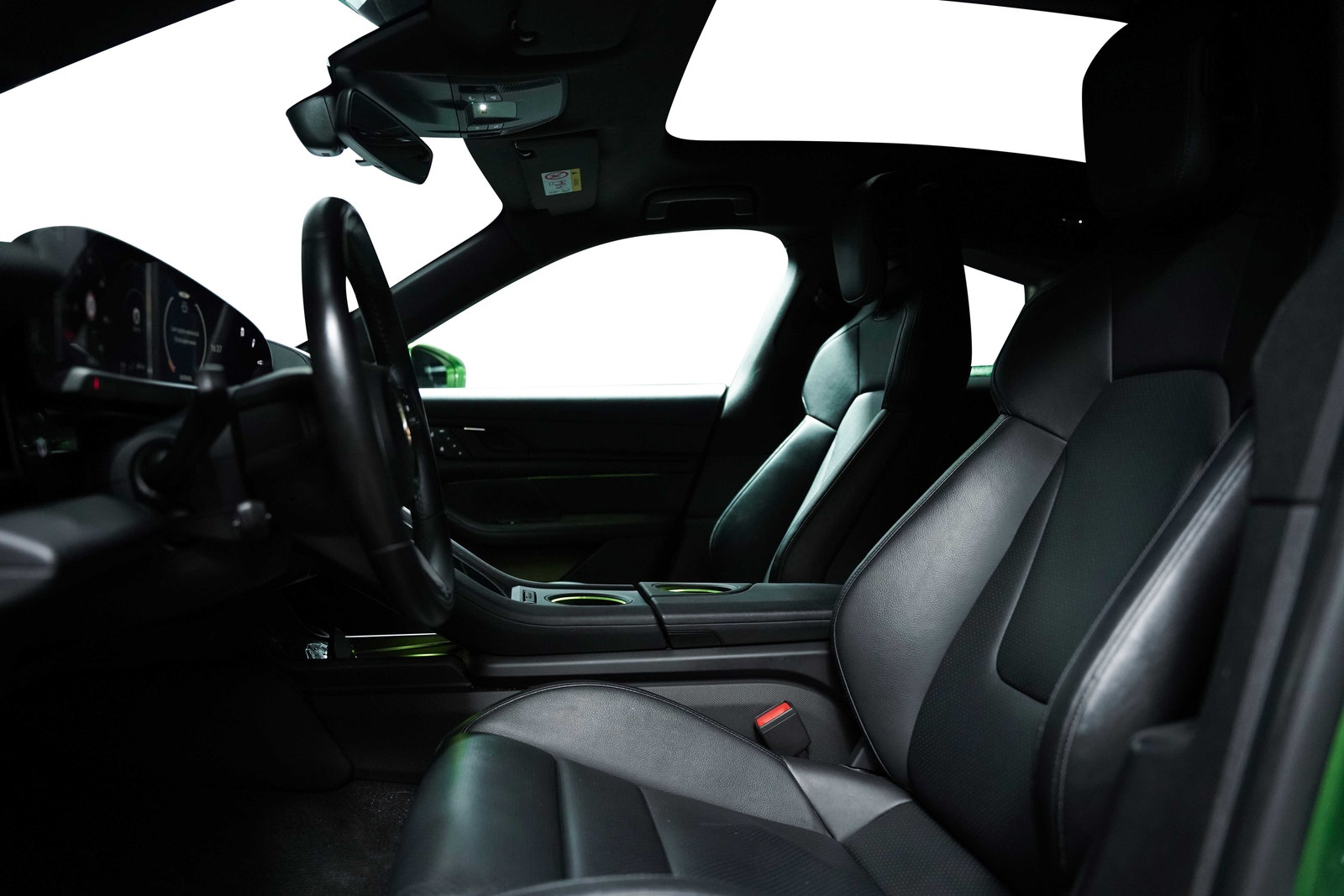 Hovedbilde av Porsche Taycan Cross Turismo