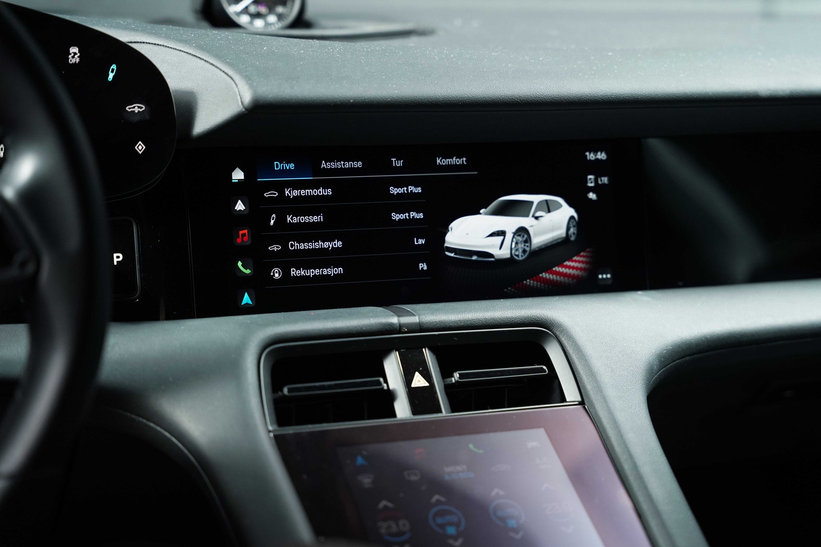 Hovedbilde av Porsche Taycan Cross Turismo