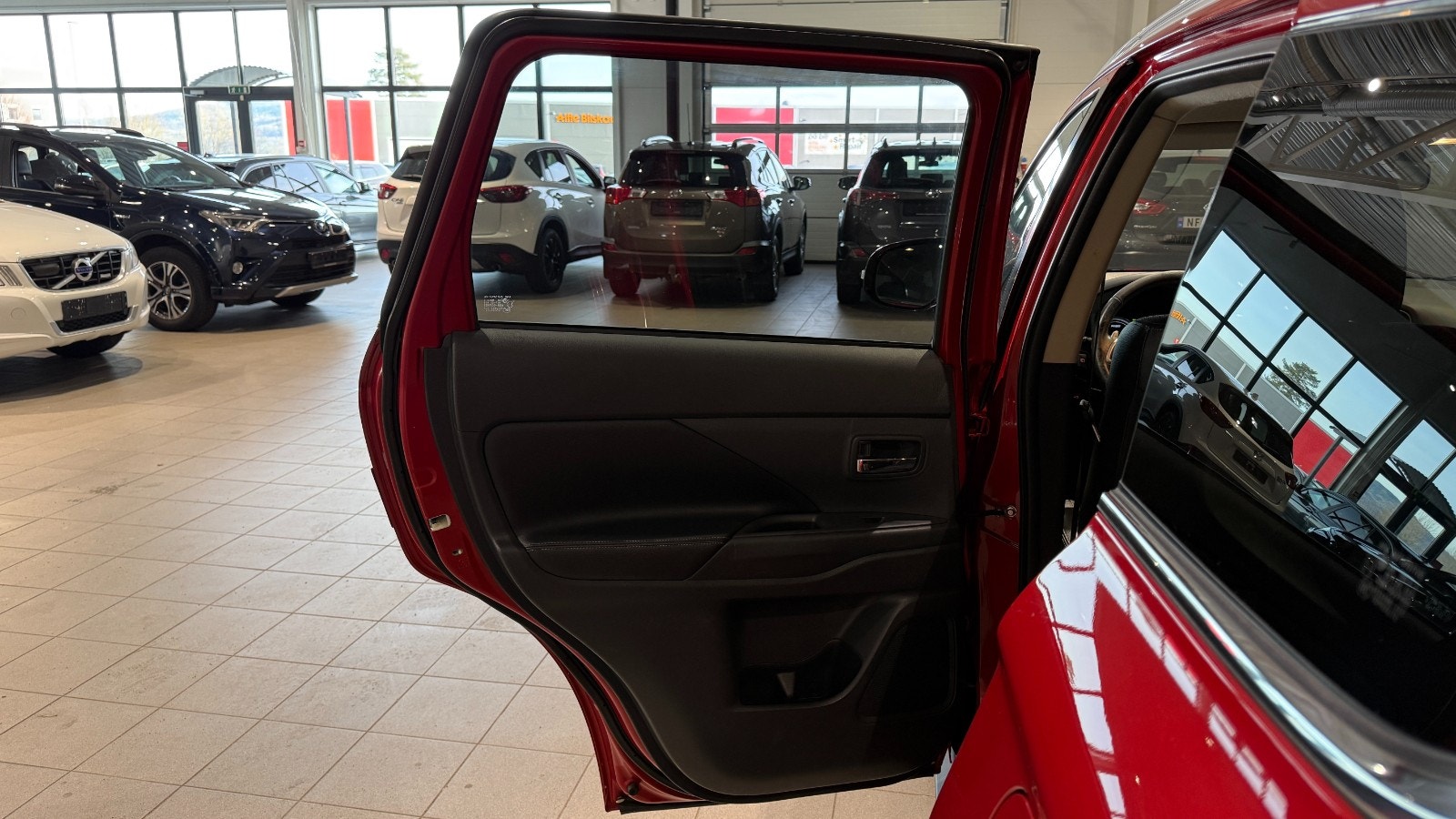 Hovedbilde av Mitsubishi Outlander