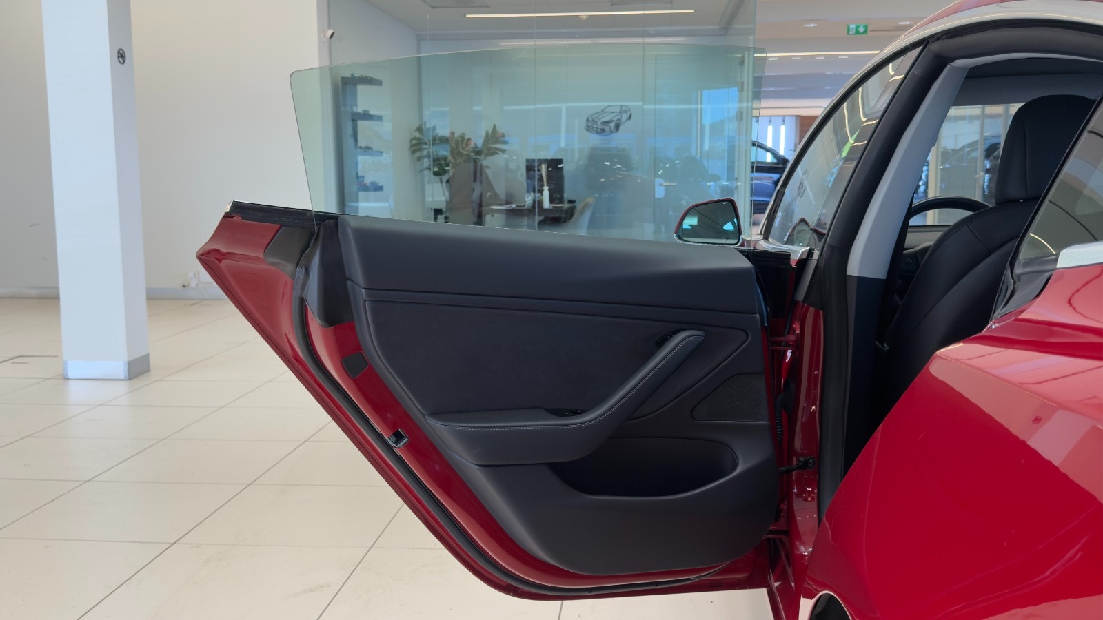Hovedbilde av Tesla Model 3