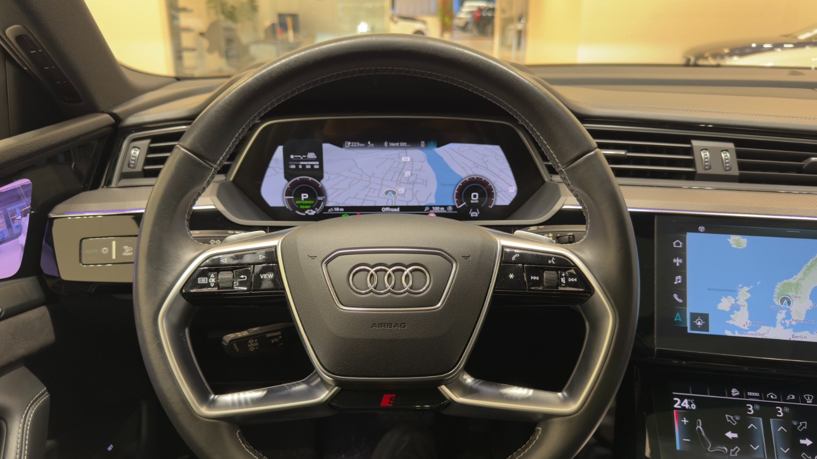 Hovedbilde av Audi e-tron S