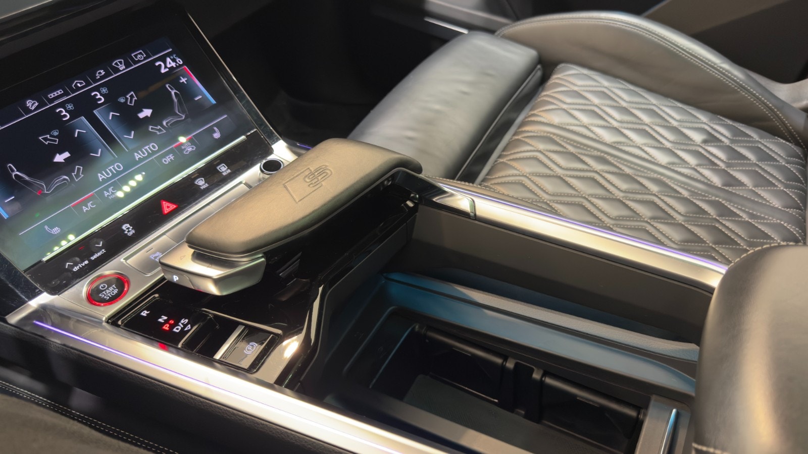 Hovedbilde av Audi e-tron S