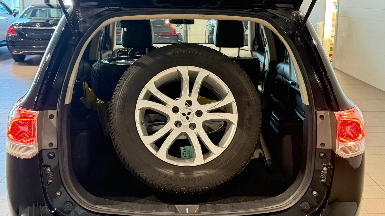 Hovedbilde av Mitsubishi Outlander