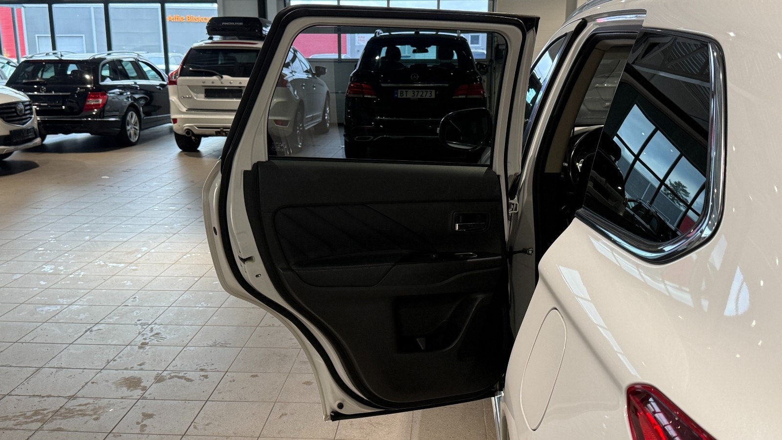 Hovedbilde av Mitsubishi Outlander