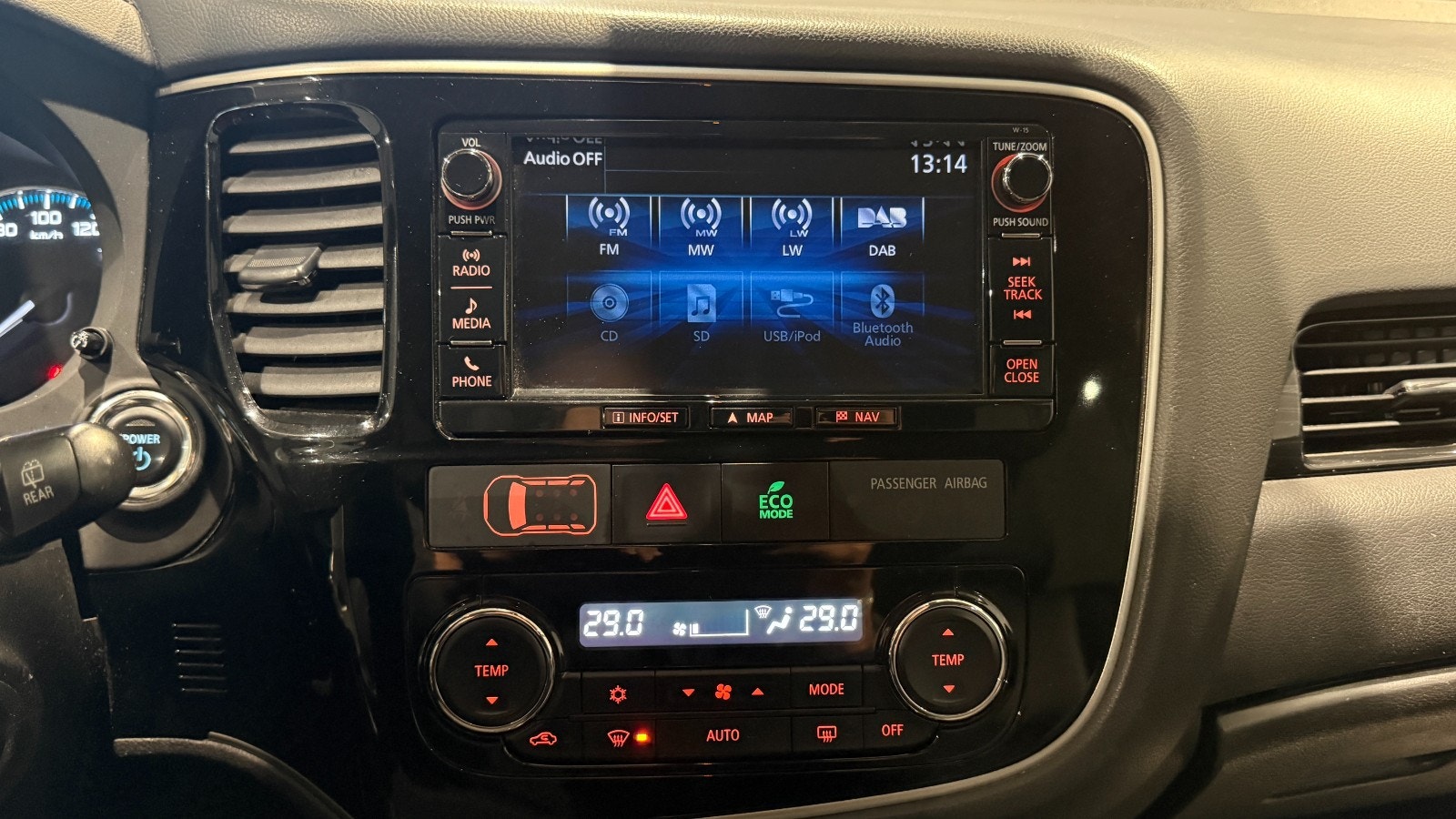 Hovedbilde av Mitsubishi Outlander