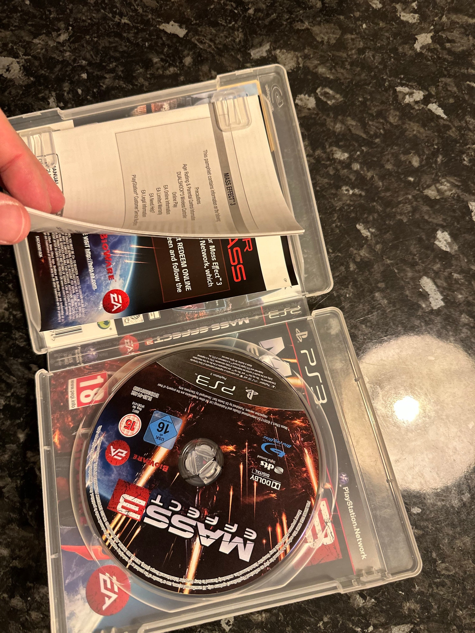 Mass Effect 3 - Essentials - Sony PlayStation 3 / PS3 - PAL FR - Avec Notice - Jeux vidéo